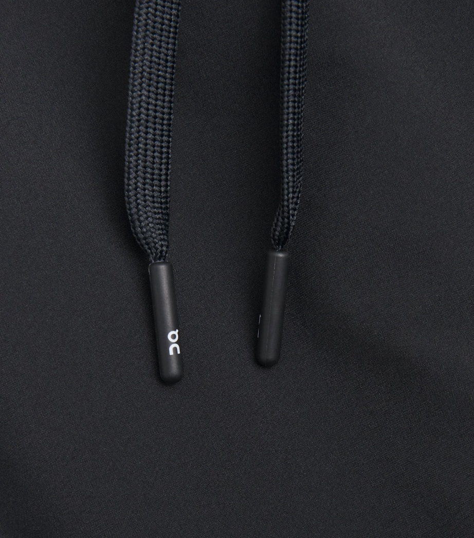 On Mens 7” Court Shorts Black Image 6