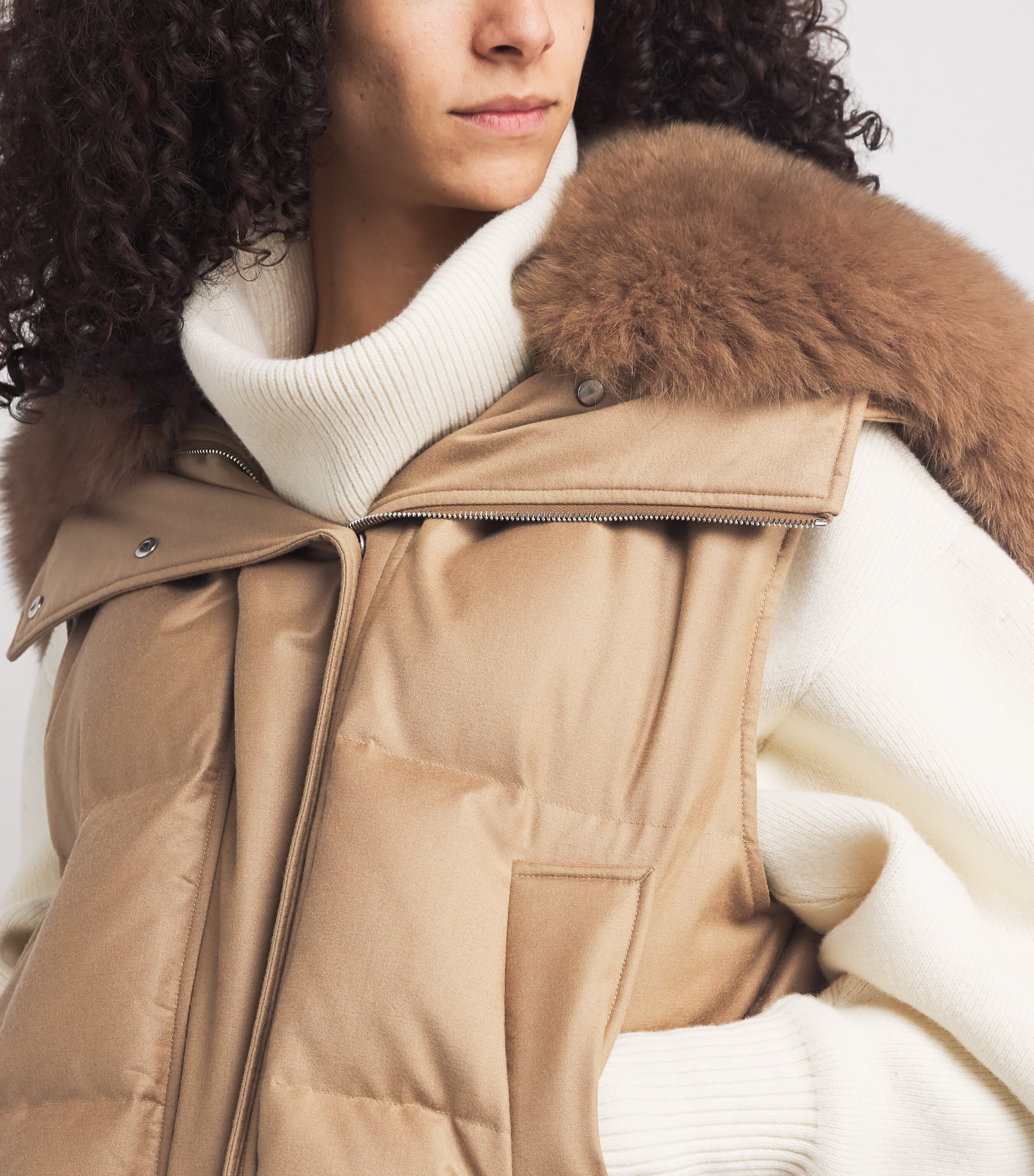 Down-Virgin Wool-Mink Gilet A2026 Image 6