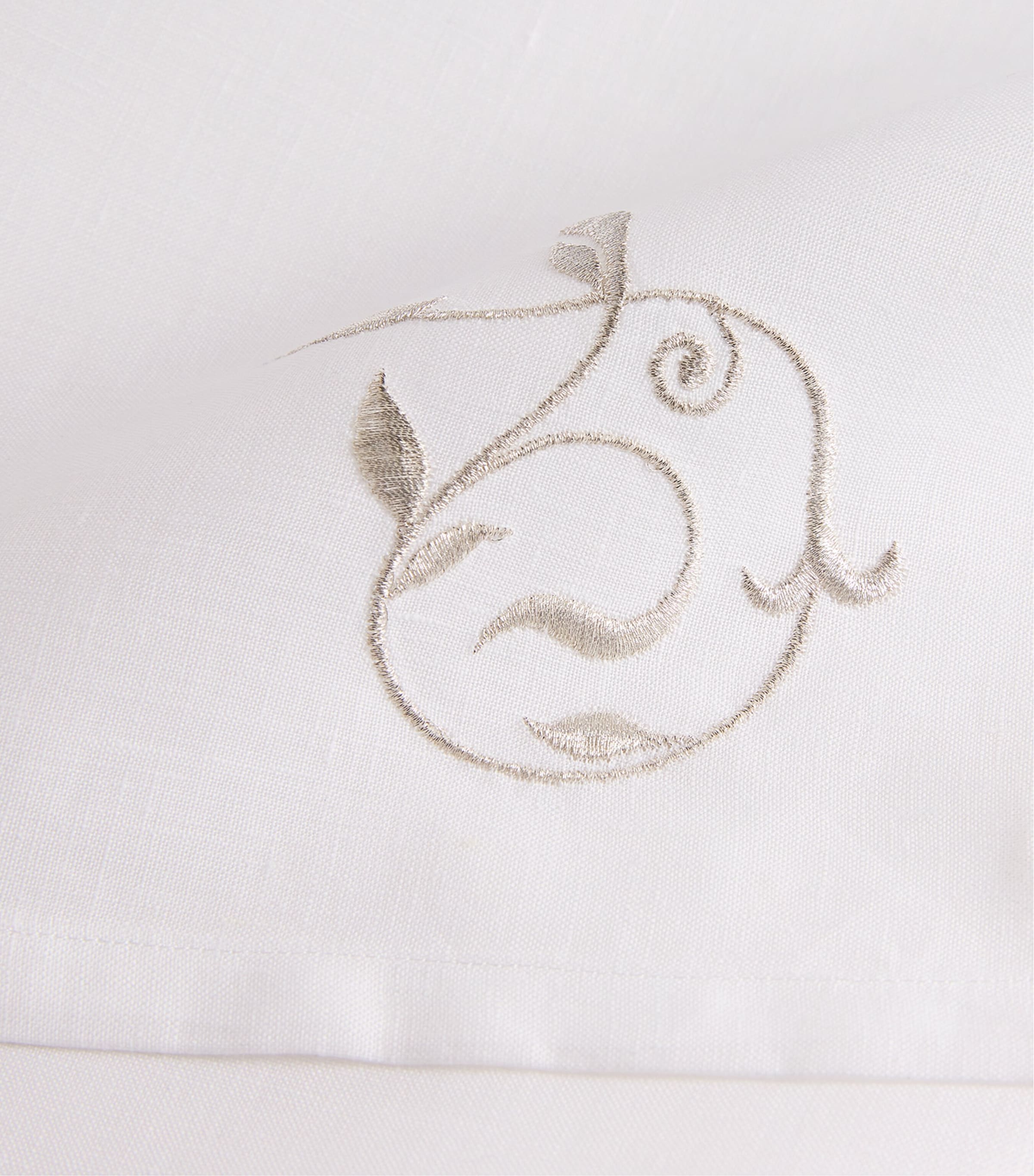 Linen Embroidered Scroll Napkin (45cm x 45cm) WHITE/SILVER Image 4