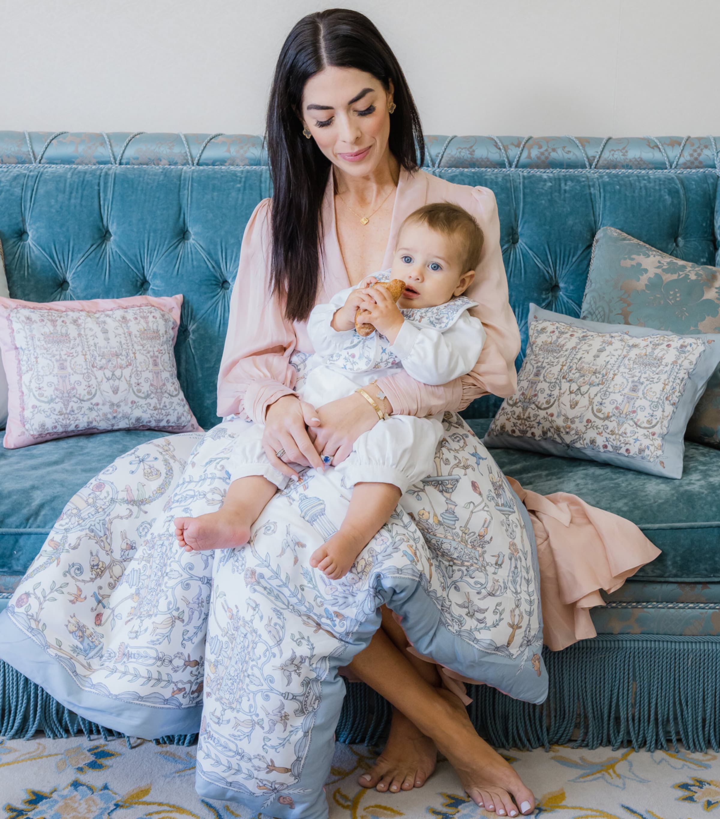 x Caitlin Wilson Toile De Jouy Quilt (100cm x 130cm) PINK/BLUE Image 4