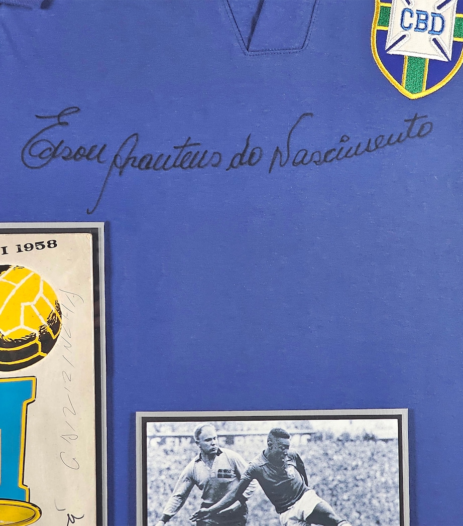 Leipzig Galleries Brazil 1958 World Cup Pelé and Squad Signed Jersey Framed Display Image 4