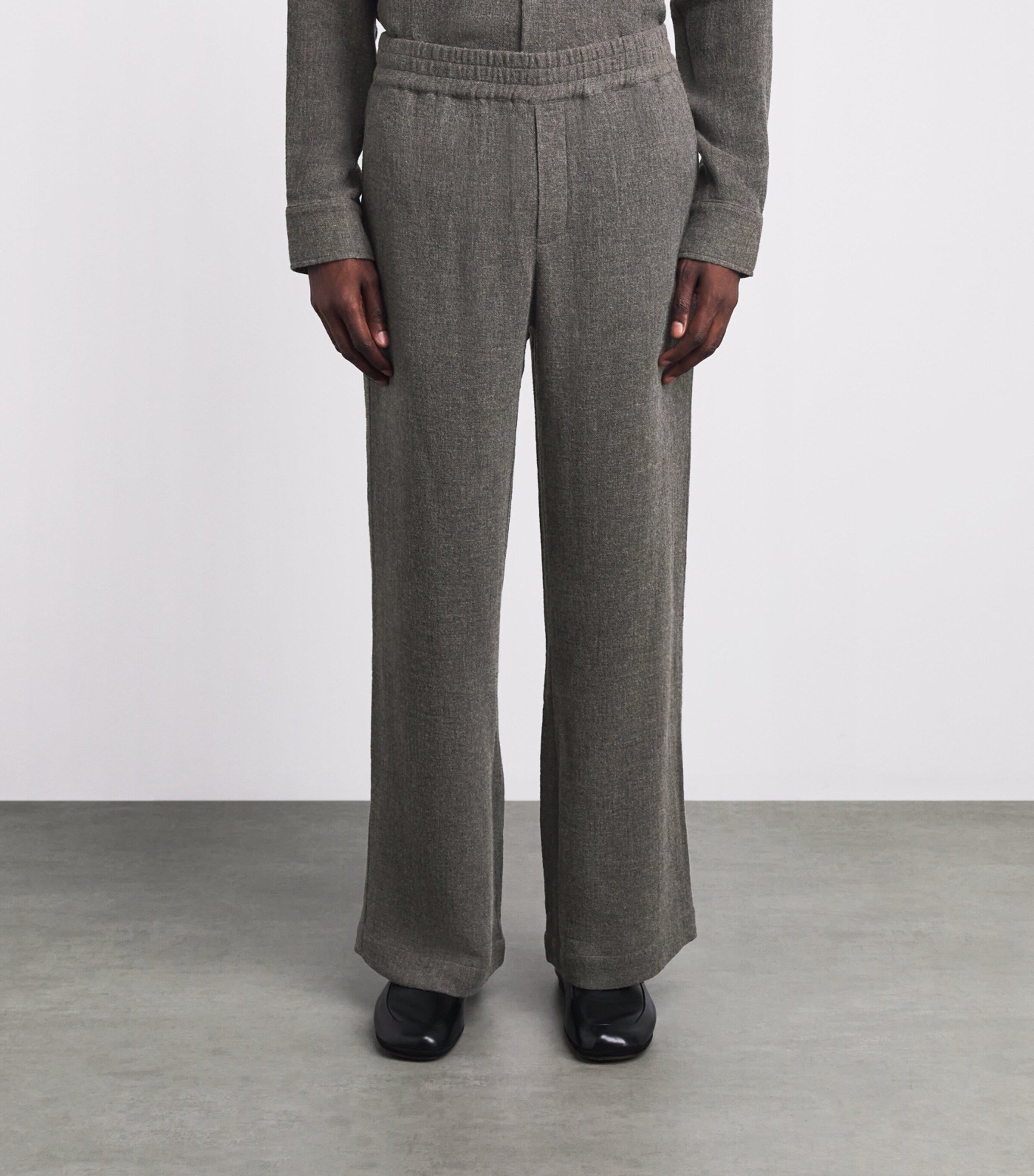 Won Hundred Mens Wool-Viscose Leon Wide-Leg Trousers Dusty Brown Image 4