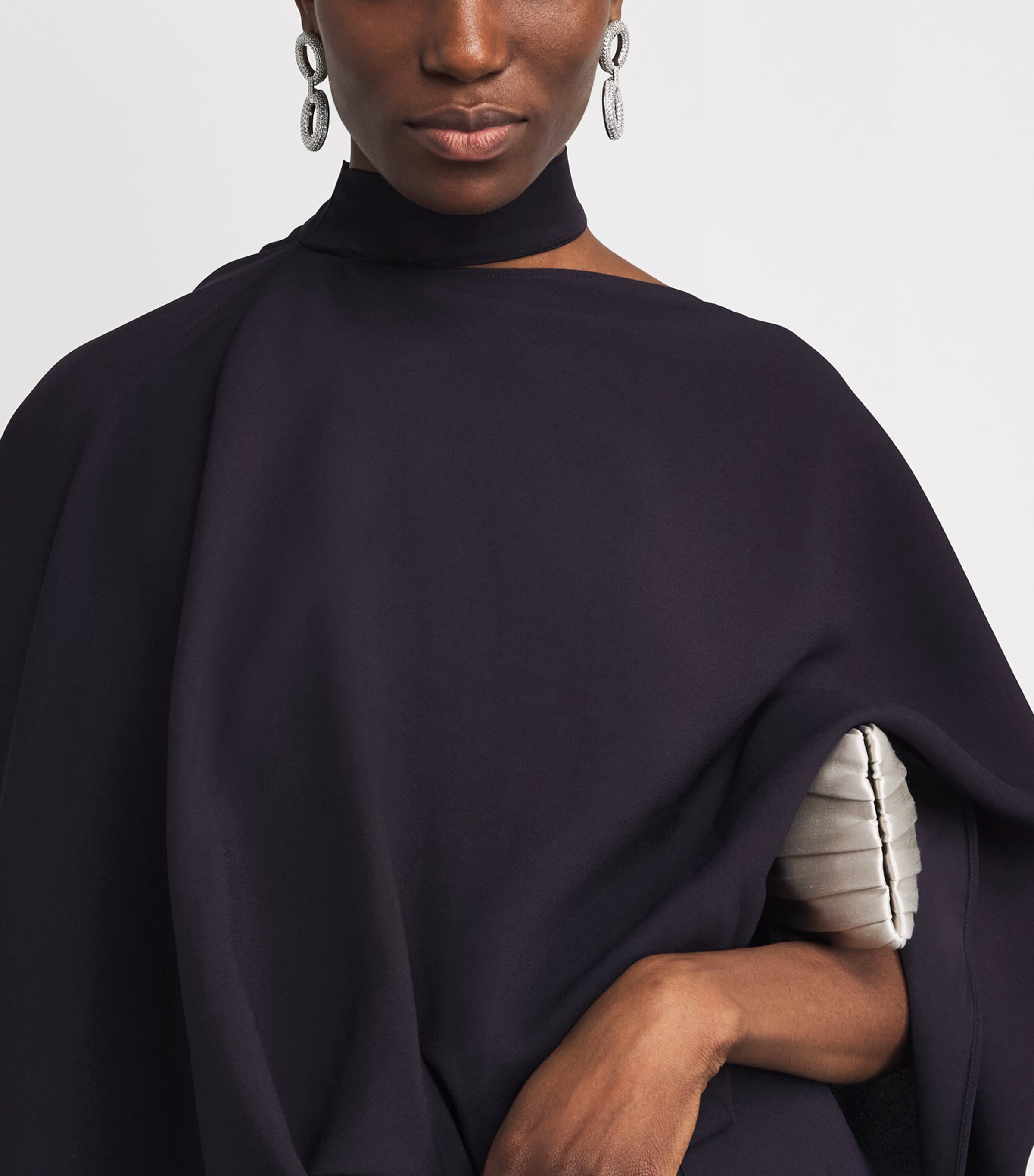 Crepe Cady Brooks Maxi Dress LIQUORICE Image 4