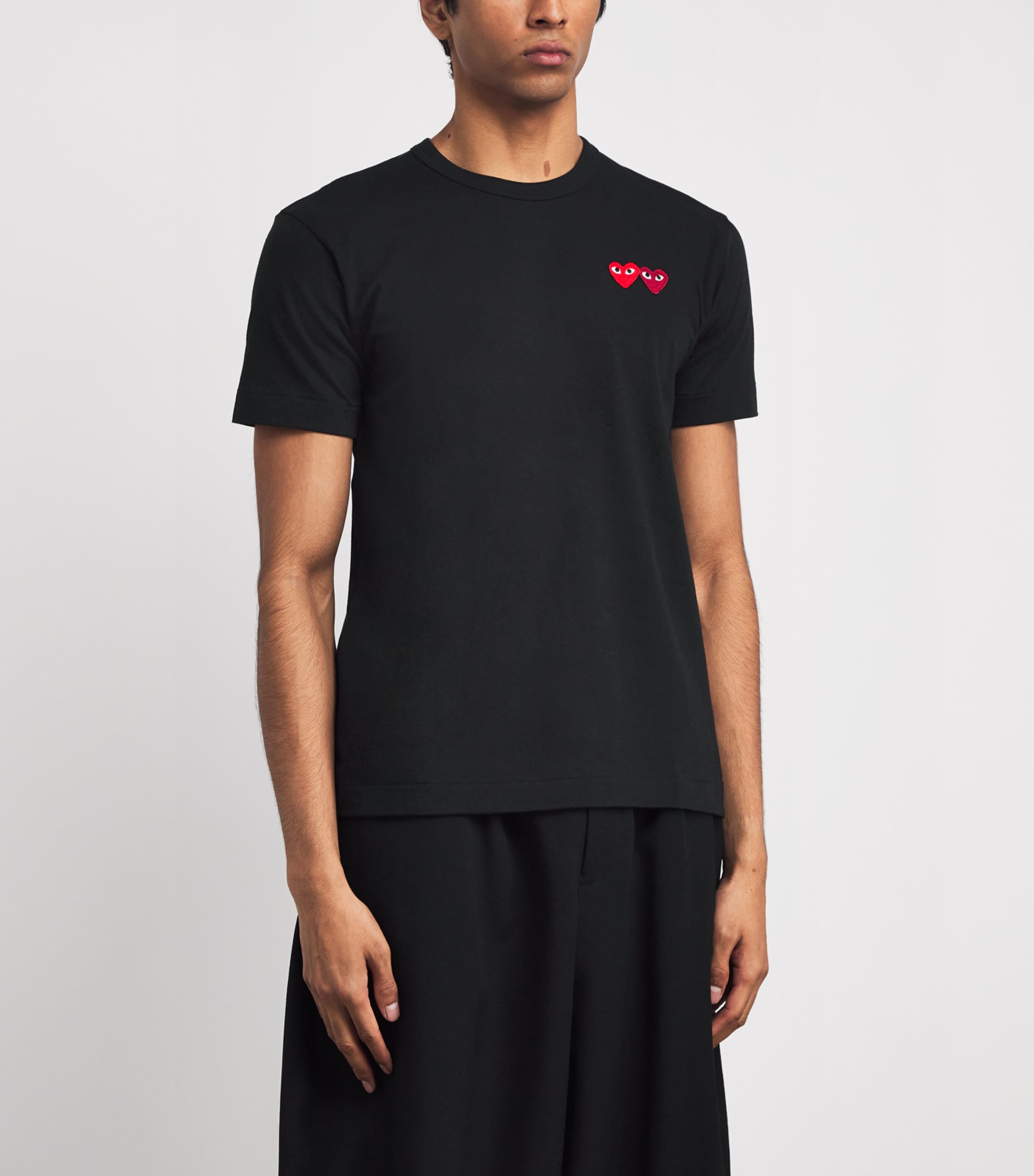 Embroidered Double-Heart T-Shirt 1 - BLACK Image 3