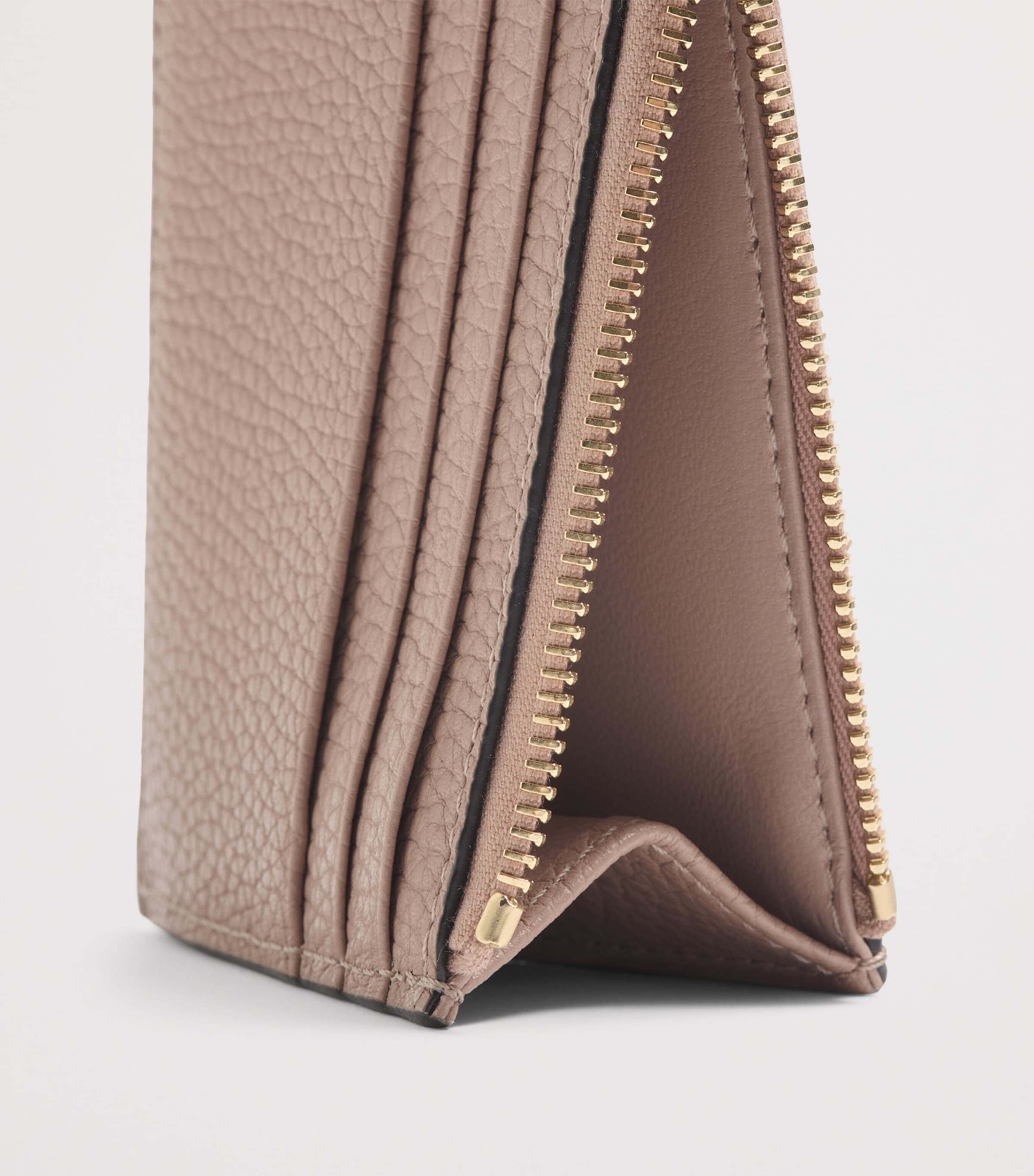 カードケース・名刺入れ Valentino Garavani Rockstud Grainy Leather Card Case Rockstud Laminated Grainy Calfskin Card Holder With Zipper