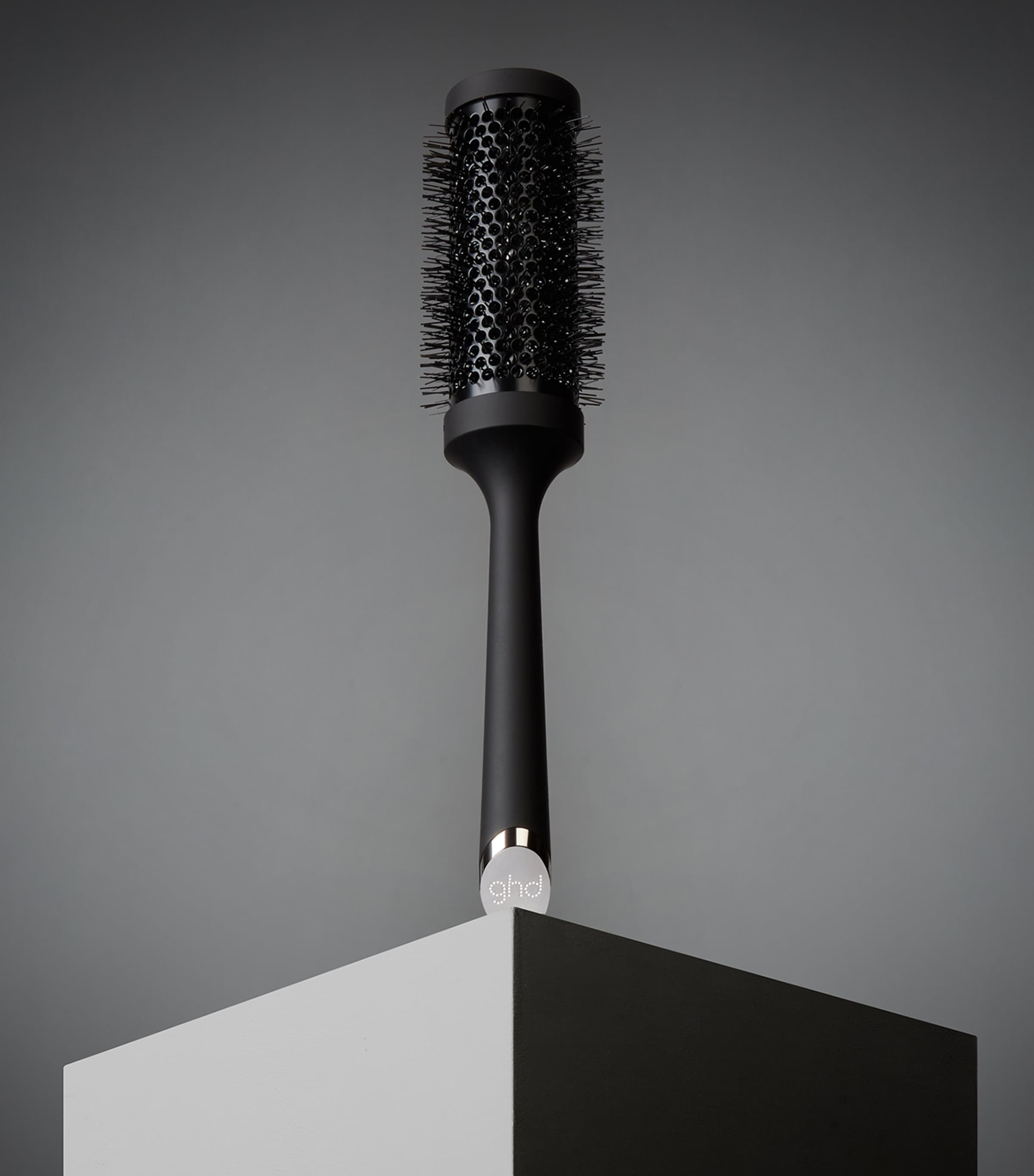 The Blow Dryer Ceramic Radial Size 3 Hair Brush NO COLOUR Image 4