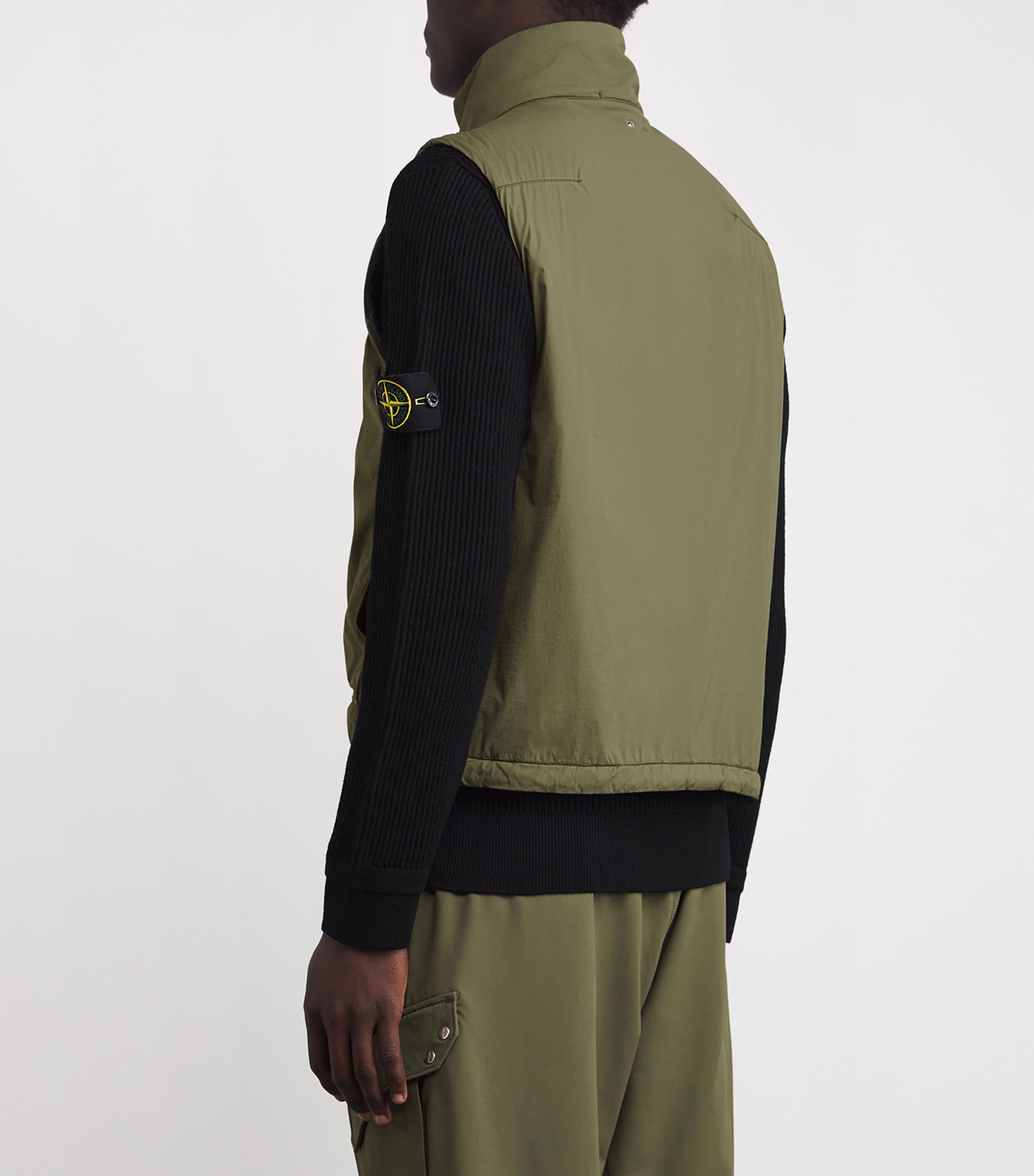 Water-Resistant Padded Gilet V0058 Image 4