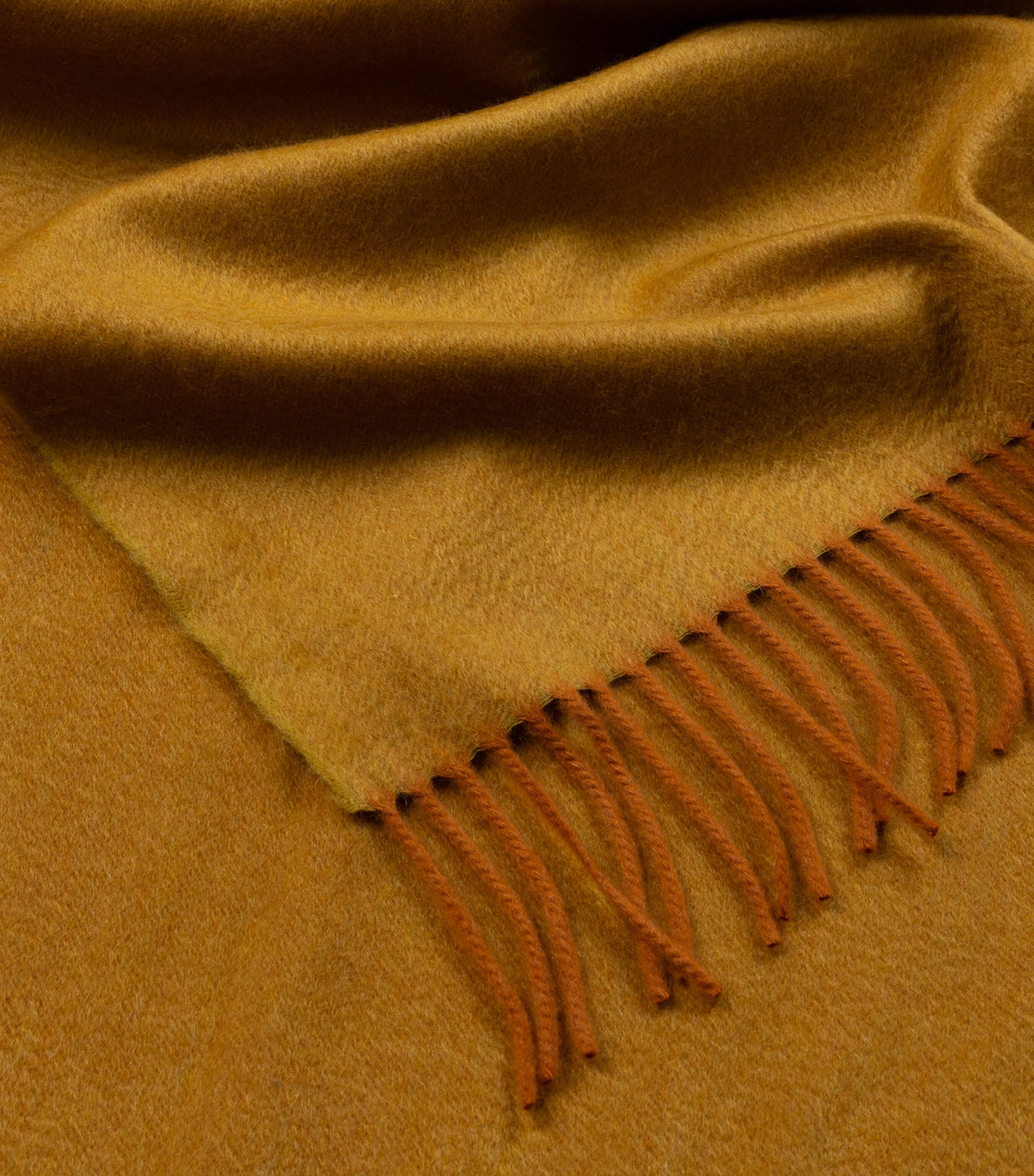 Begg x Co Cashmere Arran Solid Throw (147cm x 183cm) Chai Image 2