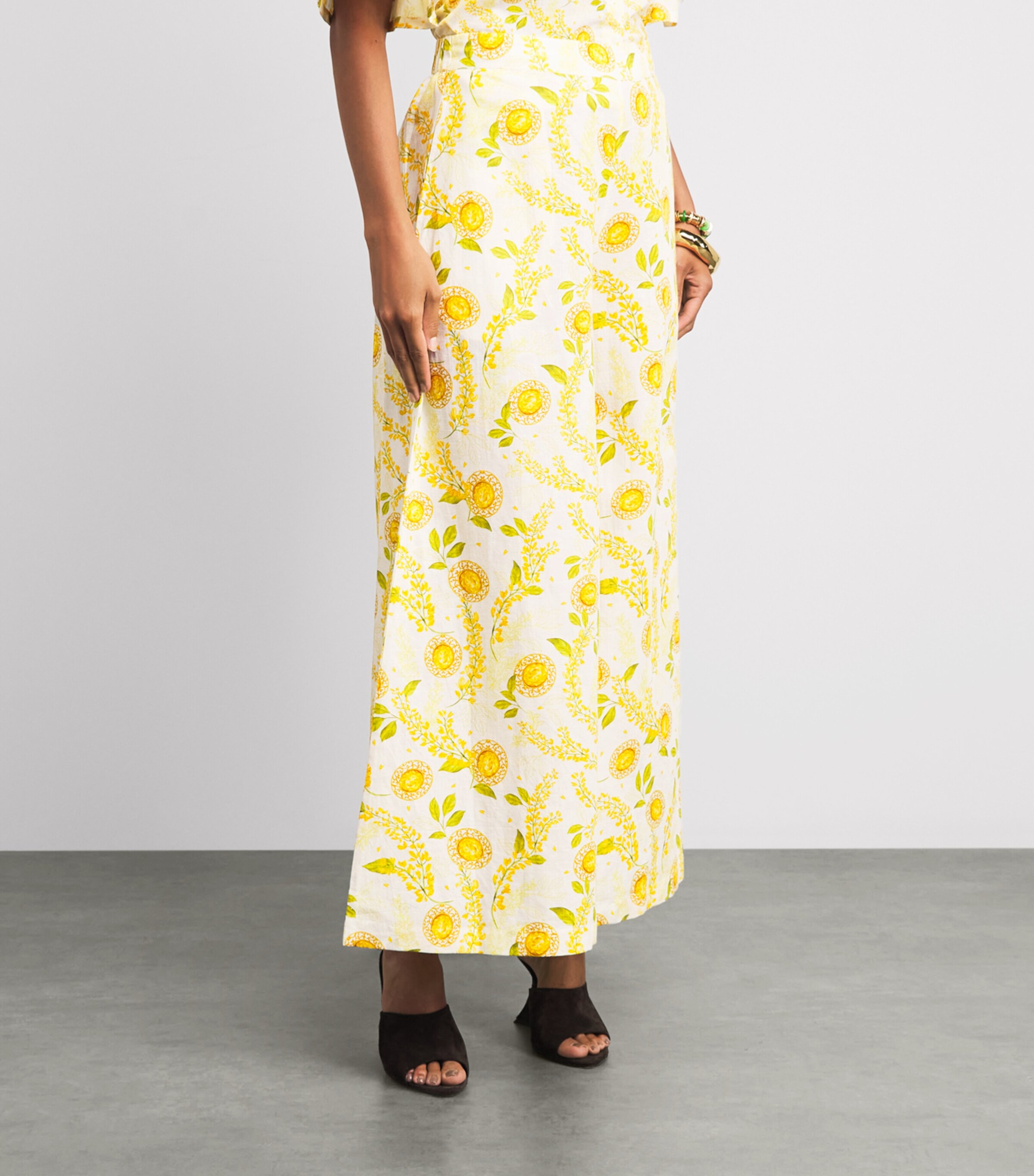 Verandah Womens Linen-Cotton Floral Wide-Leg Trousers Ylw Sapphre & Wstria Image 4