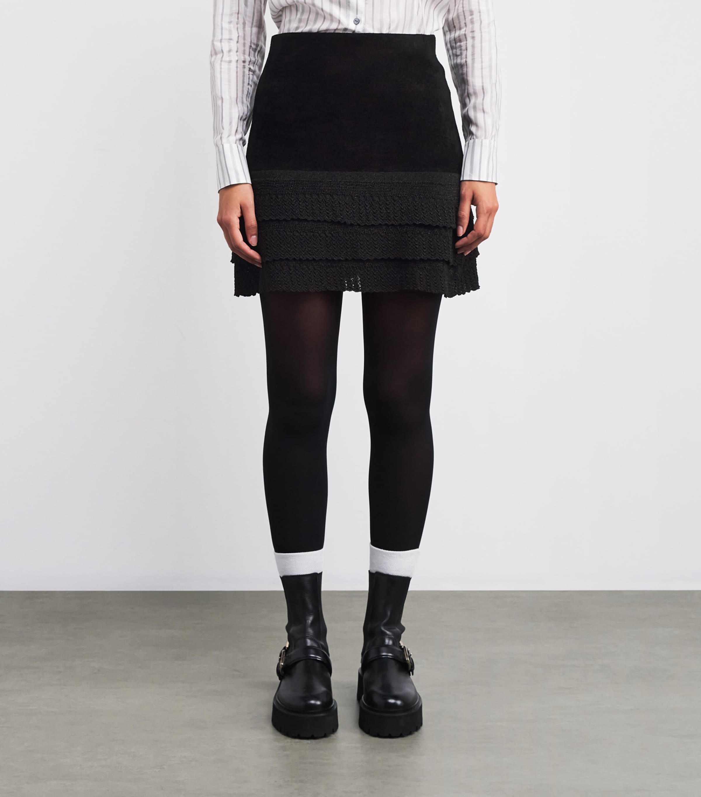 Velvet-Effect Mini Skirt BLACK Image 3