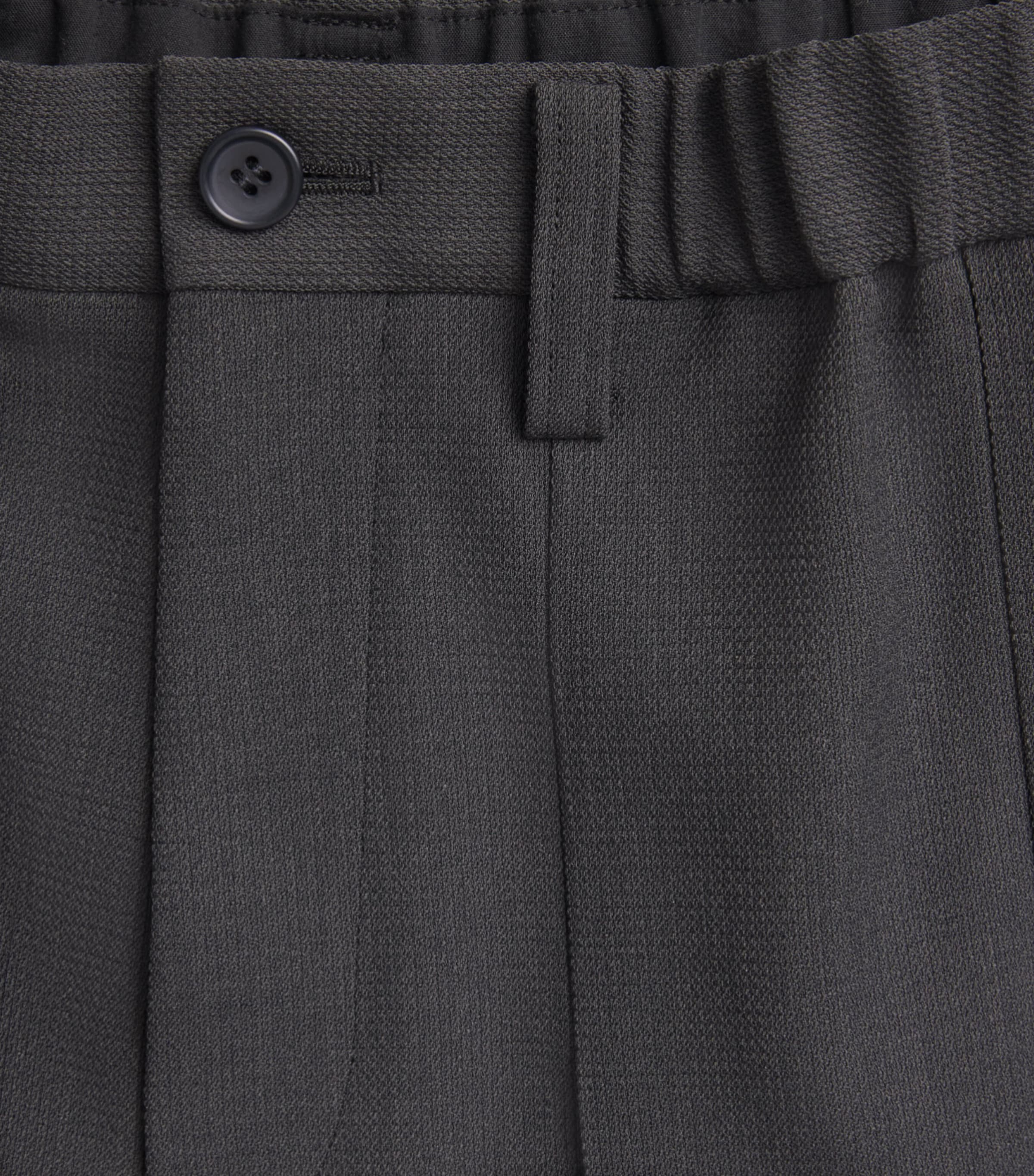 IM MEN Mens Pleated Cornice Shorts Charcoal Gray Image 6