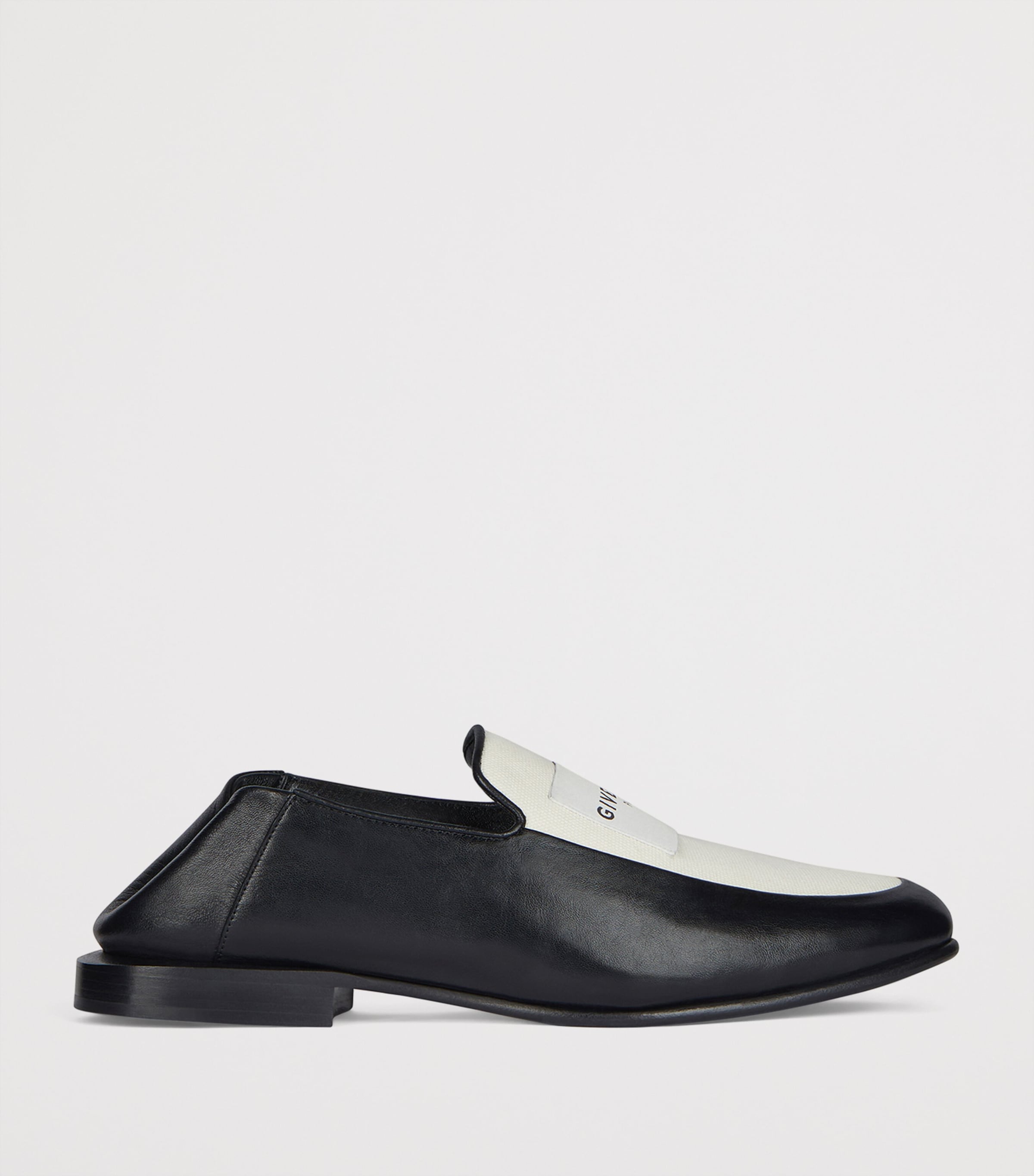 Lamb Skin Two-Tone Label Loafers BLACK/NATURAL Image 2