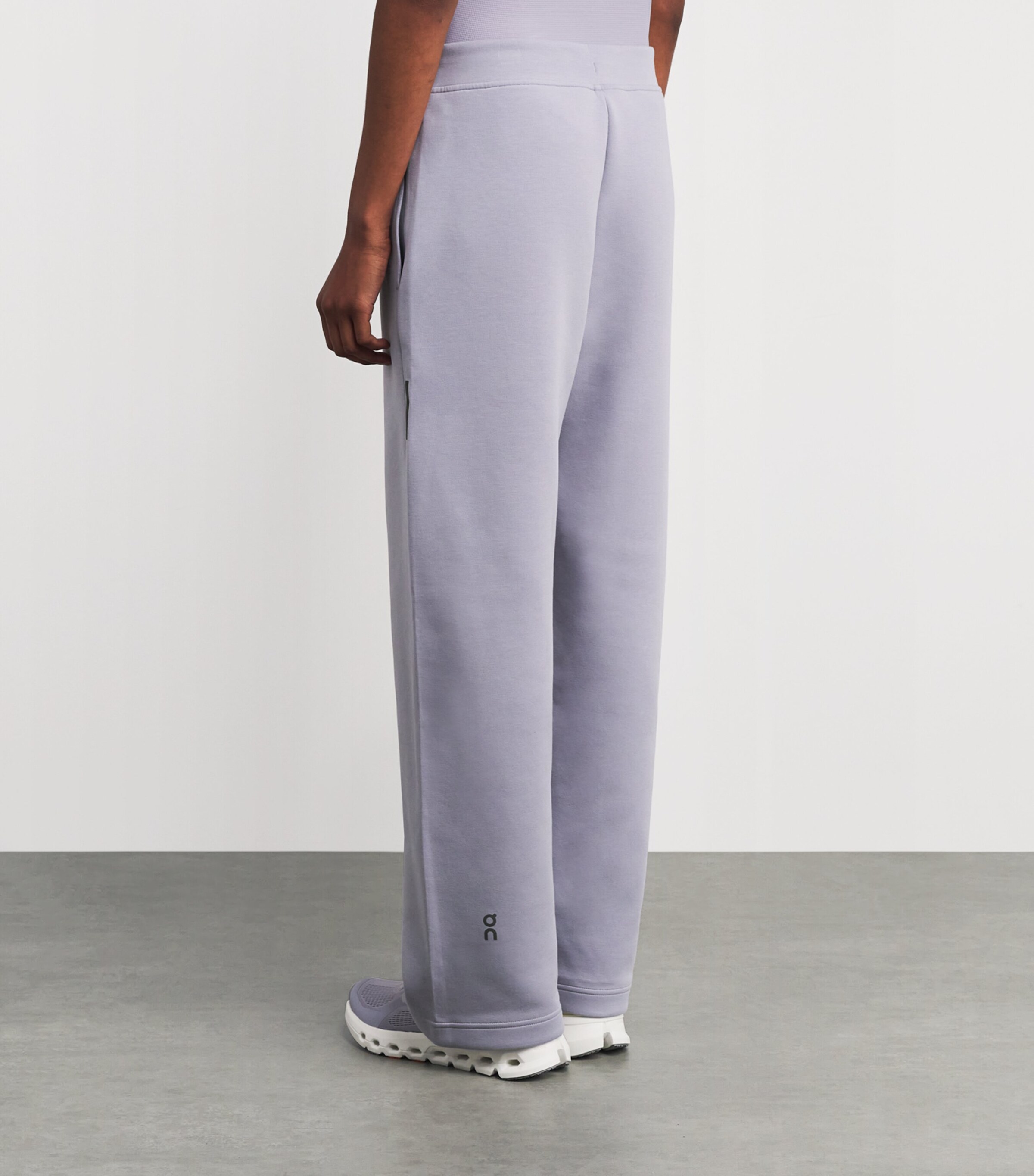 Focus Tech Sweatpants LILAC Image 4
