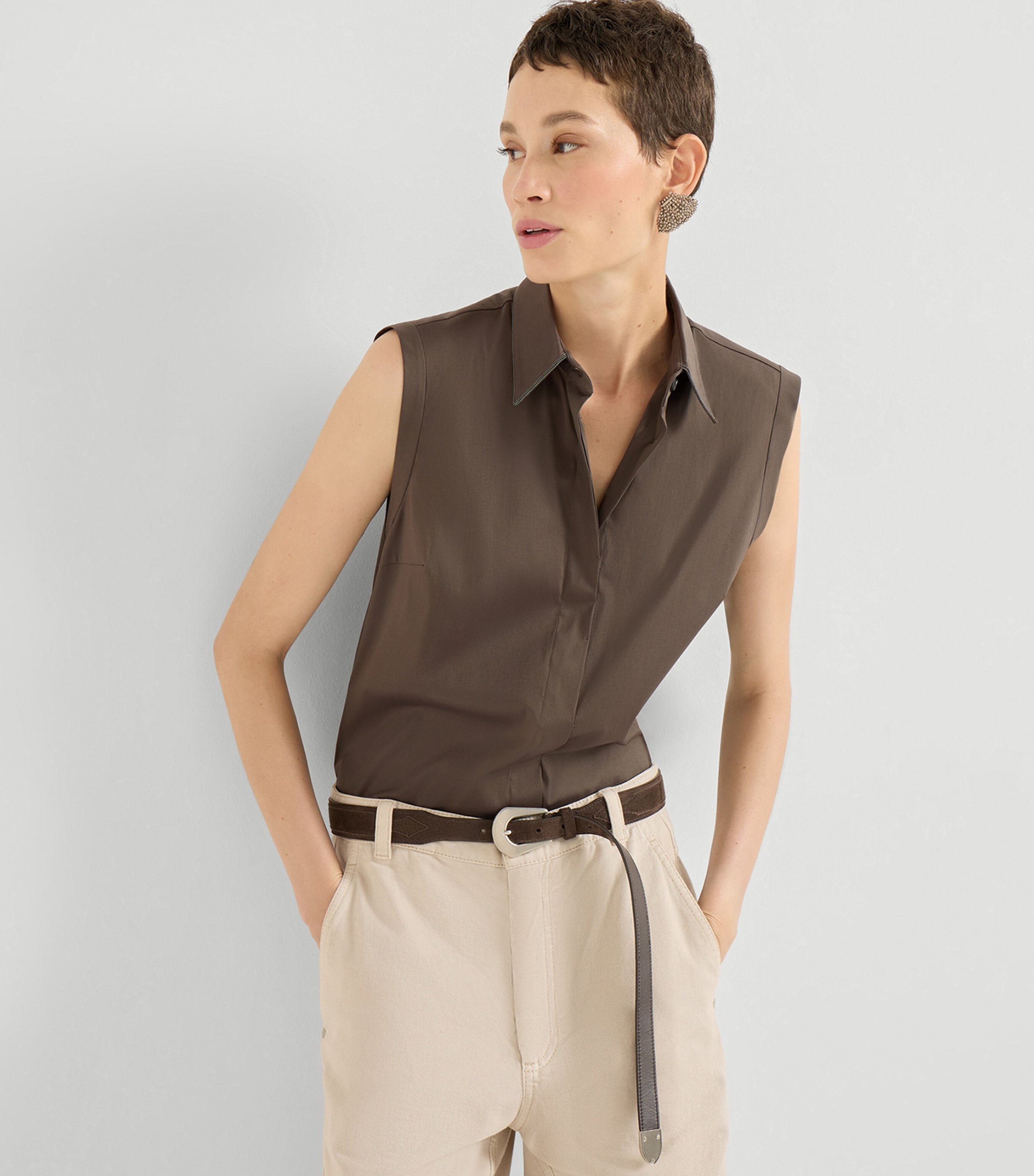 Brunello Cucinelli Womens Cotton-Blend Poplin Sleeveless Shirt Image 4