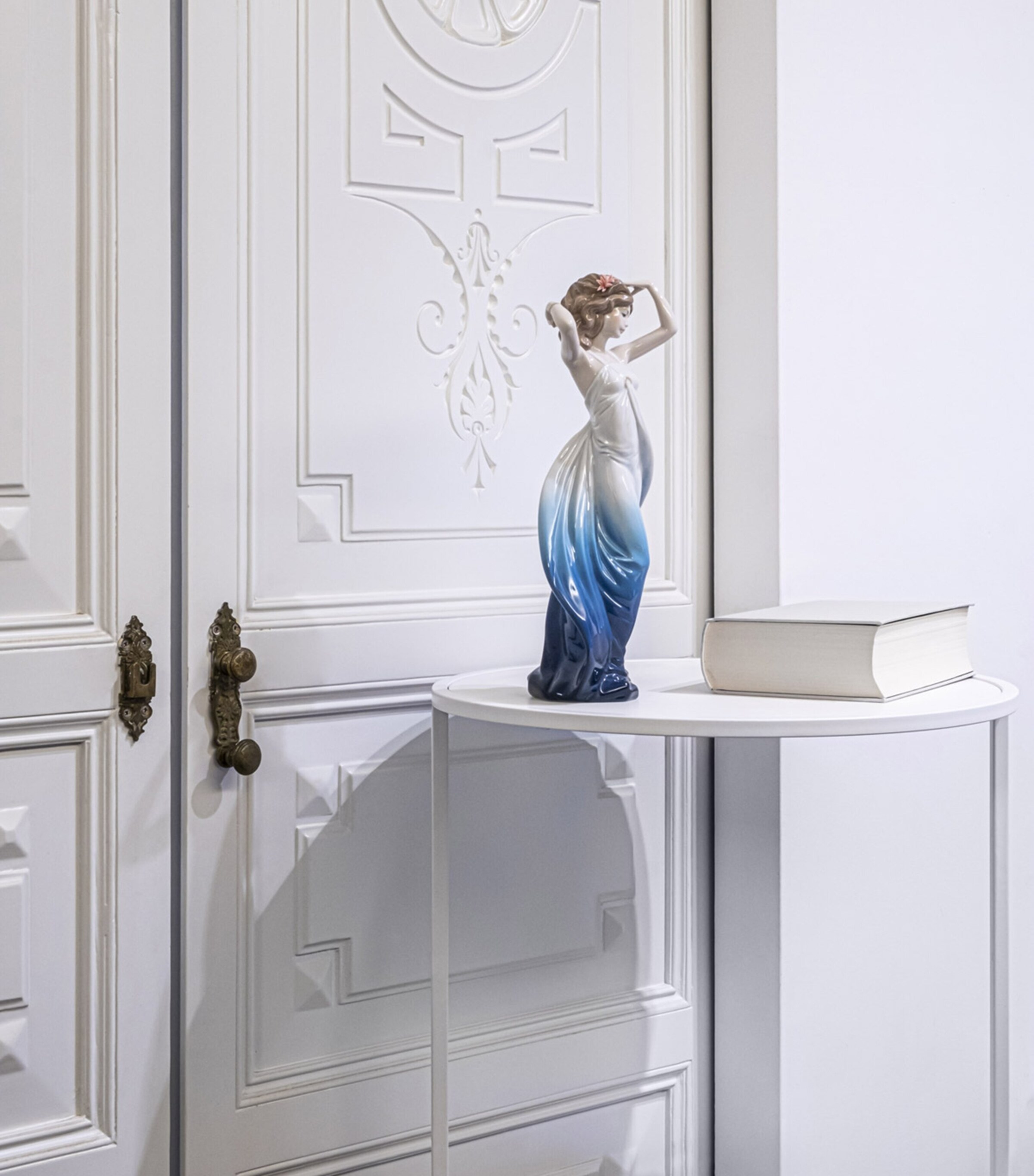 Lladró Porcelain Ethereal Spirit Sculpture White & Blue Image 2