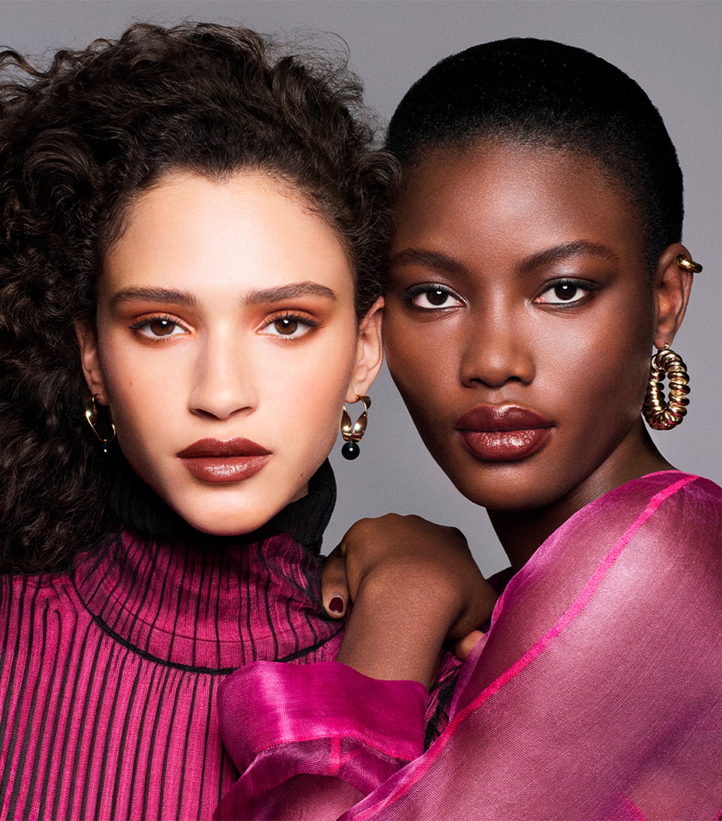 Luxe Lipstick PLAZA PEACH Image 4