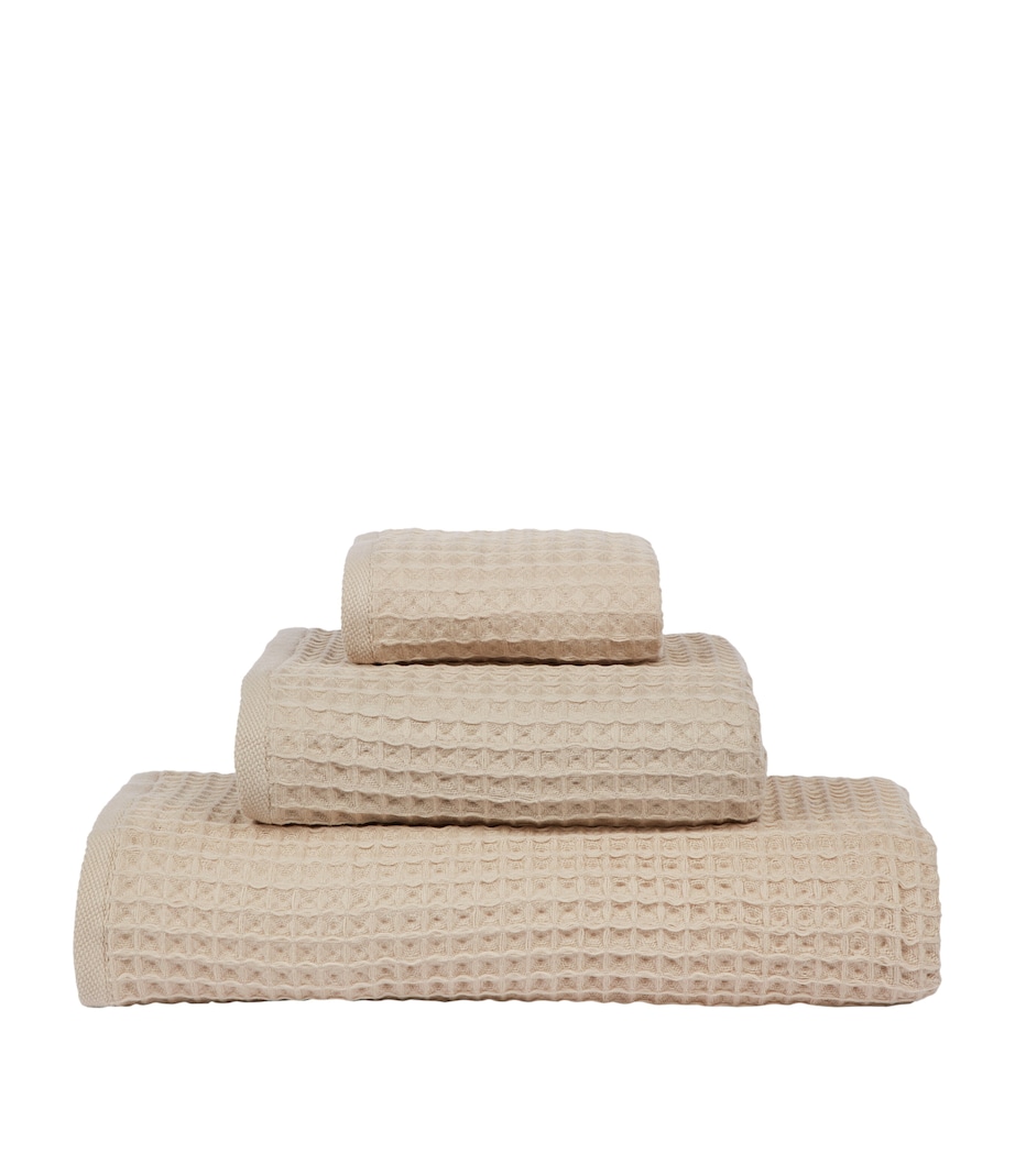 Air Waffle Bath Towel (70cm x 140cm) BEIGE Image 1