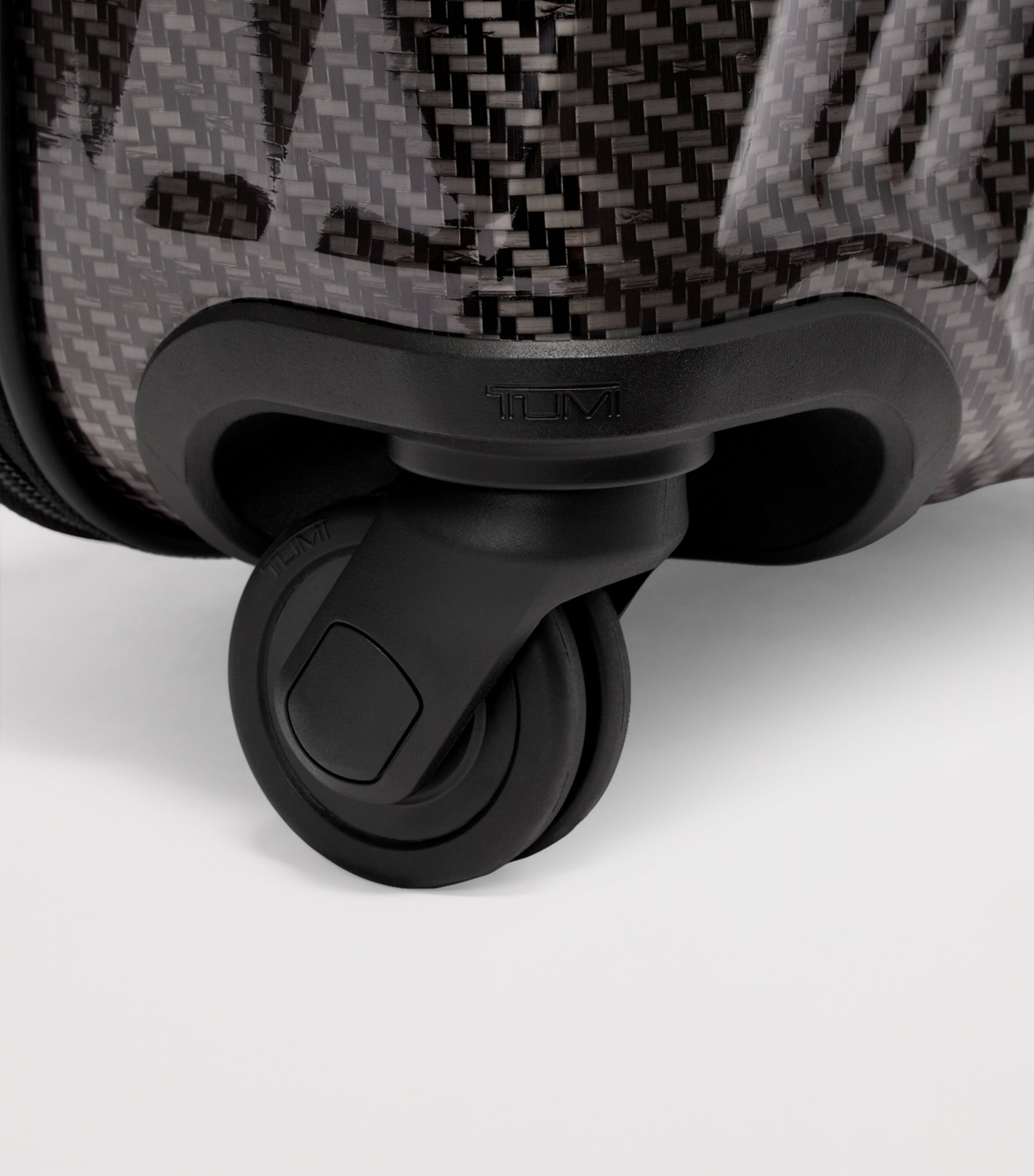 19 Degree Lite Extended Trip Check-In Suitcase (77.5cm) BLACK GRAPHITE A205 Image 7