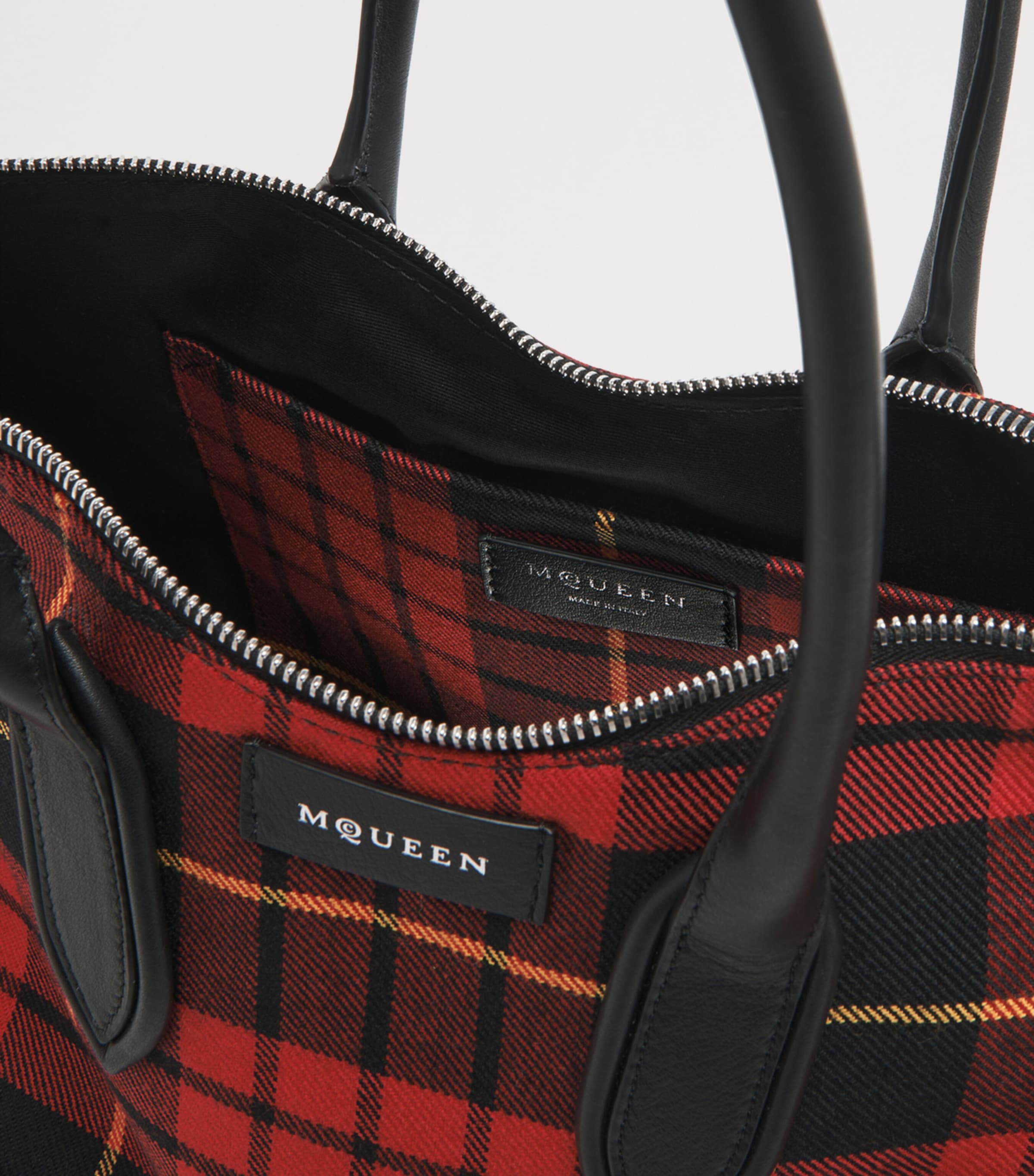 Check Manta Shoulder Bag 8490 Image 5