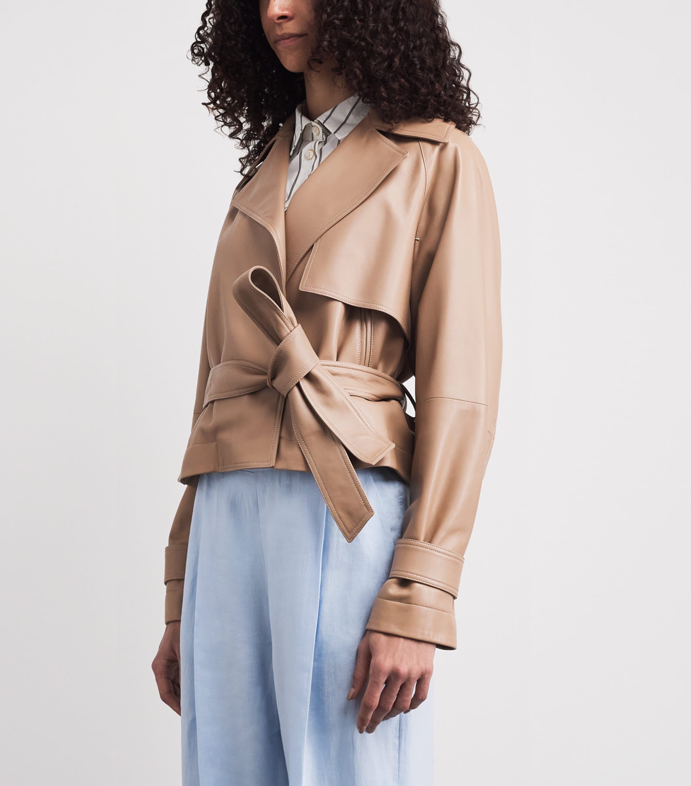 Agnona Womens Lambskin Cropped Leather Jacket Beige Image 4