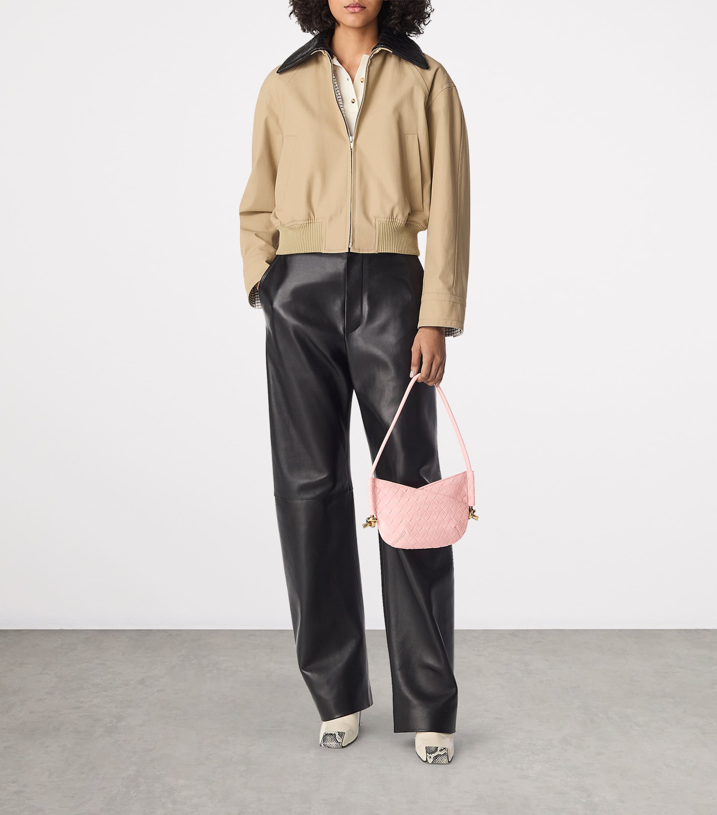 【BOTTEGA VENETA】BABY SOLSTICE SHOULDER BAG Bottega Veneta® Women's Small Solstice in Black. Shop online