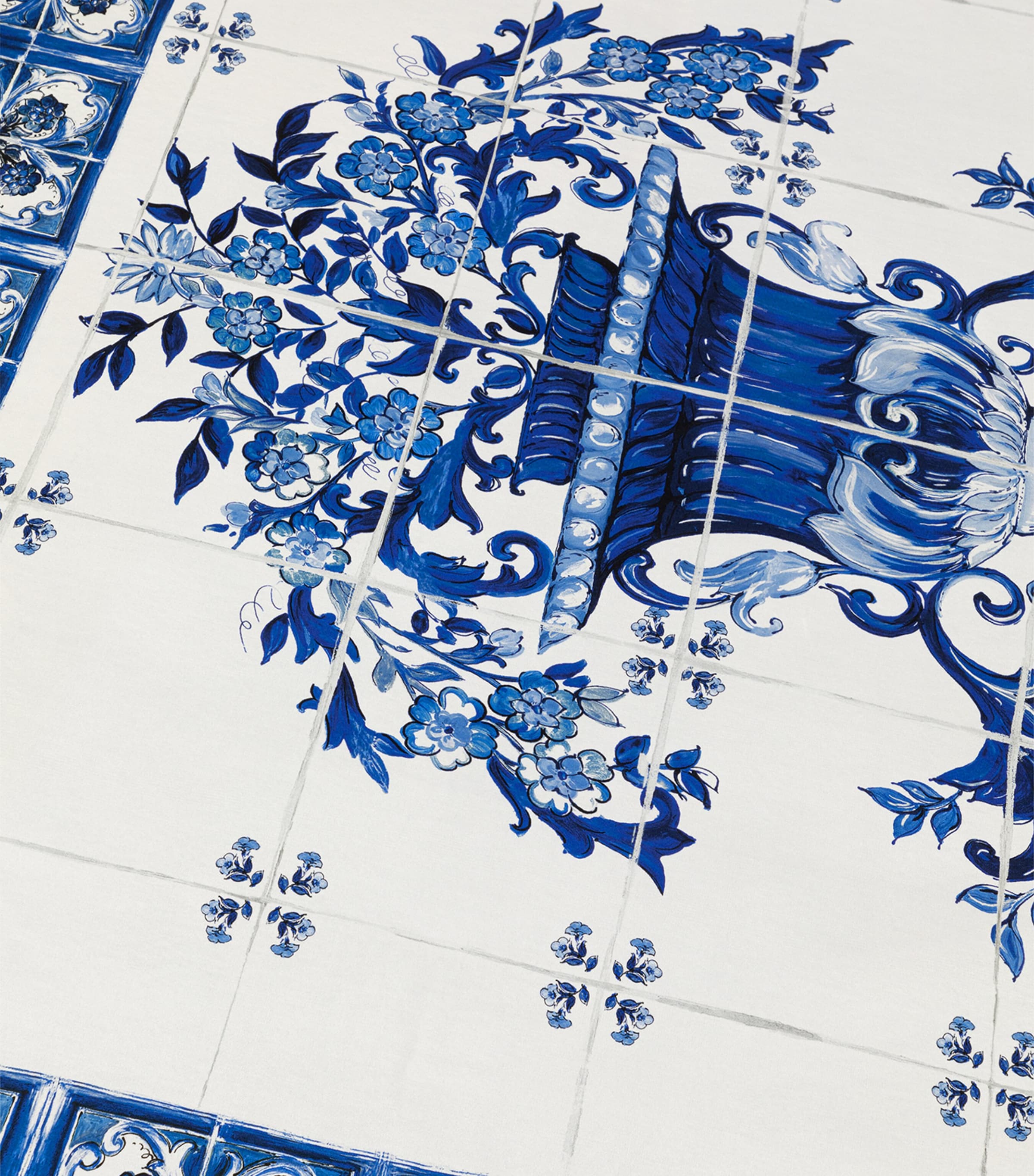 Silk-Wool Blu Mediterraneo Throw (140cm x 180cm) UB003 VASO BLU MEDIT Image 3