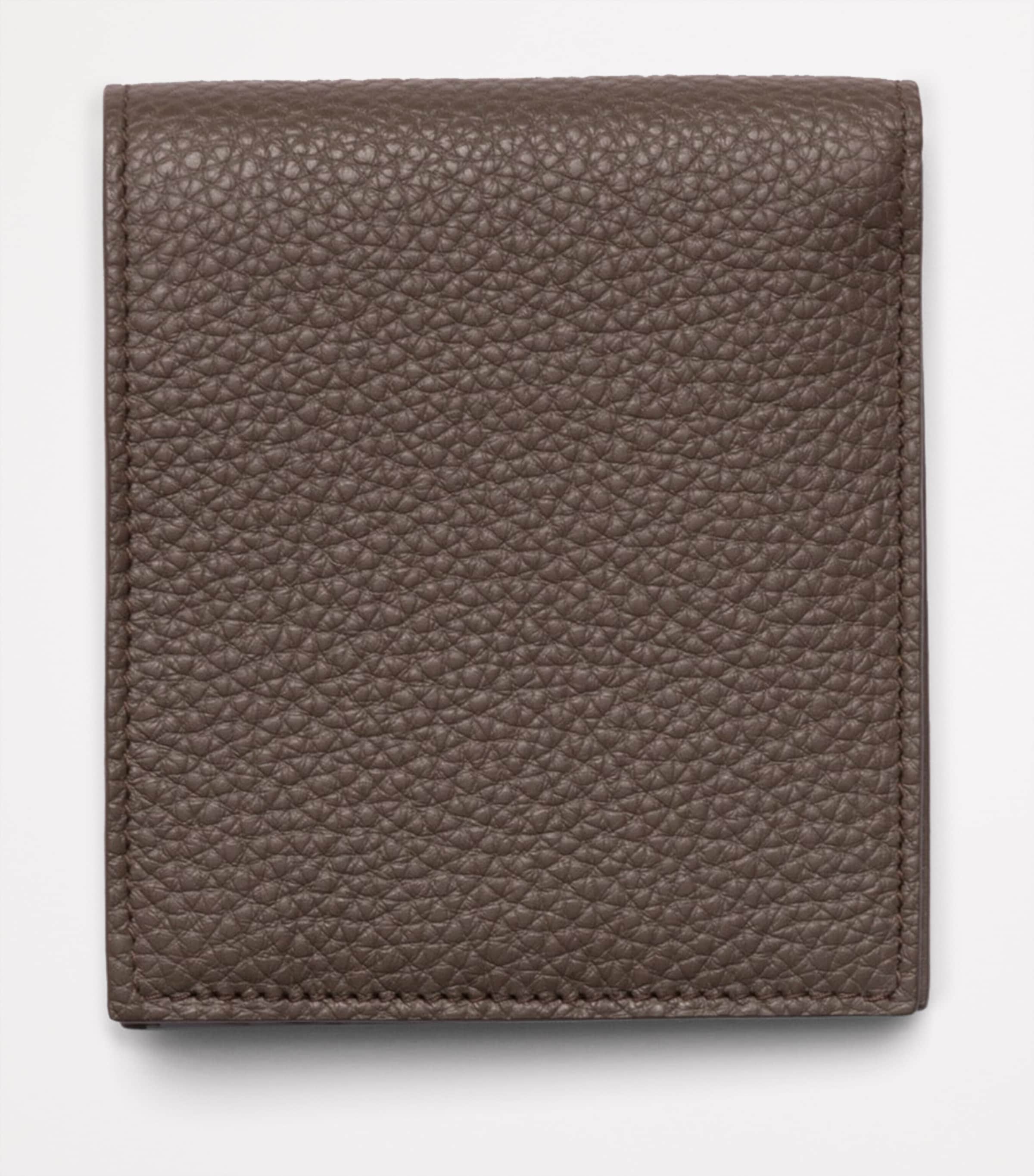 Grained Leather Triangle Wallet F0218 Image 4