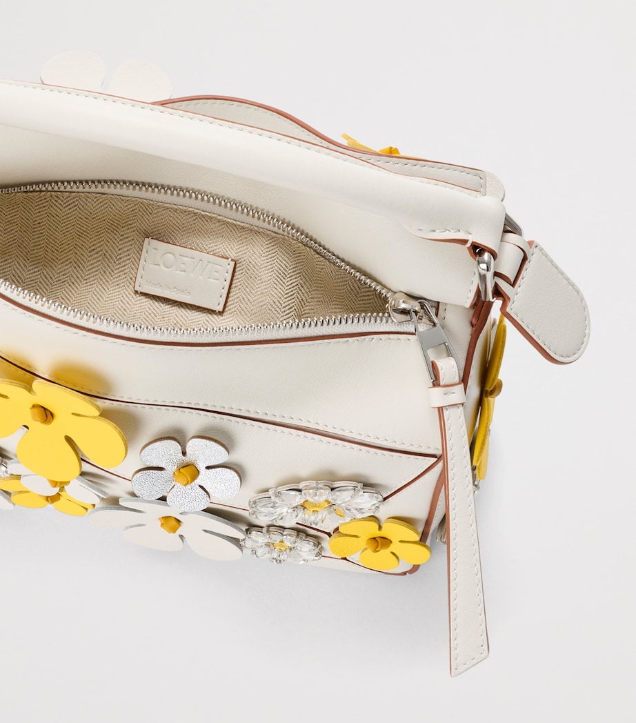 LOEWE x Paula's Ibiza Small Daisy-Embellished Puzzle Top-Handle Bag Soft White Image 6