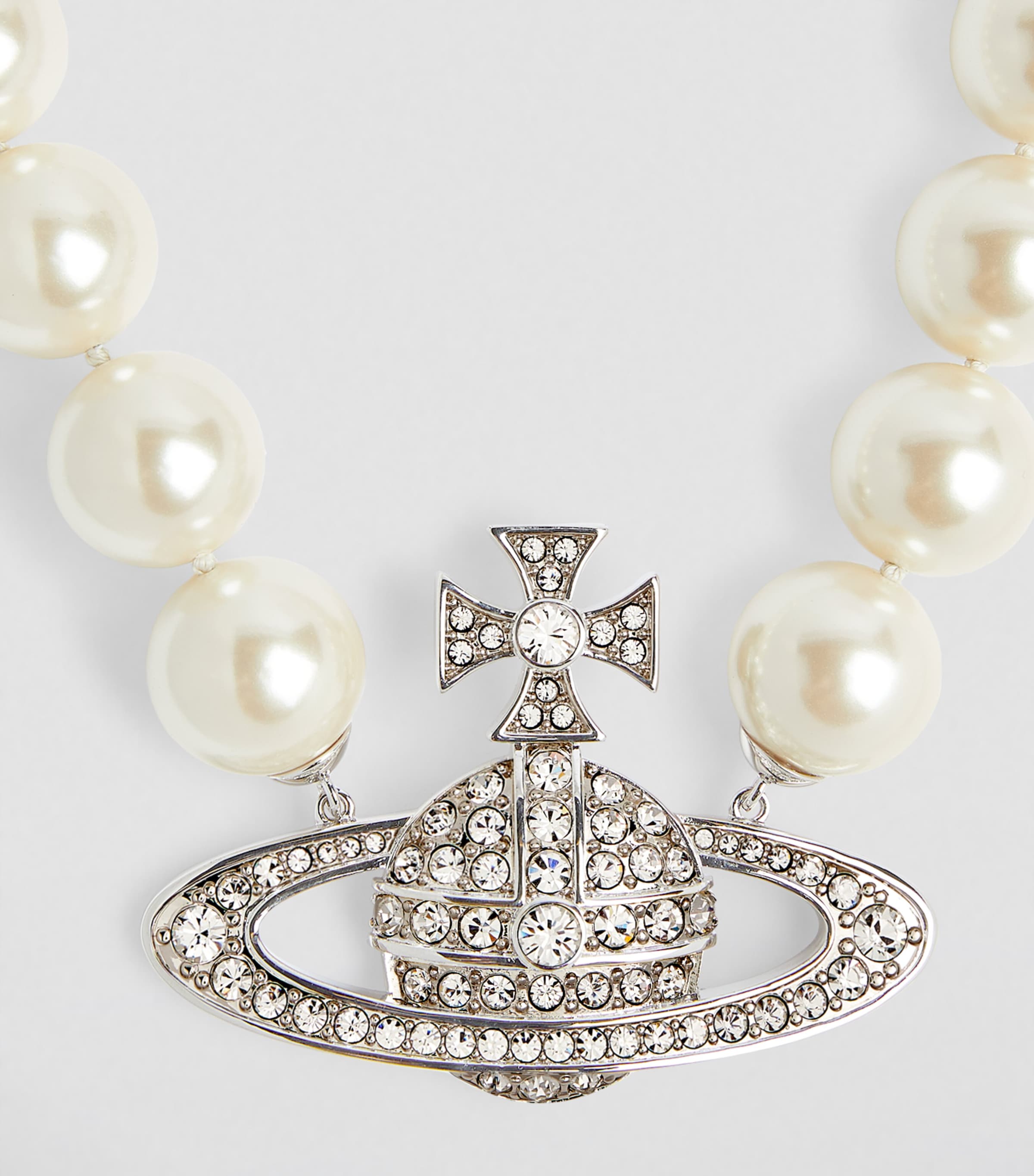 Vivienne Westwood row-pearl orb-charm Necklace | White