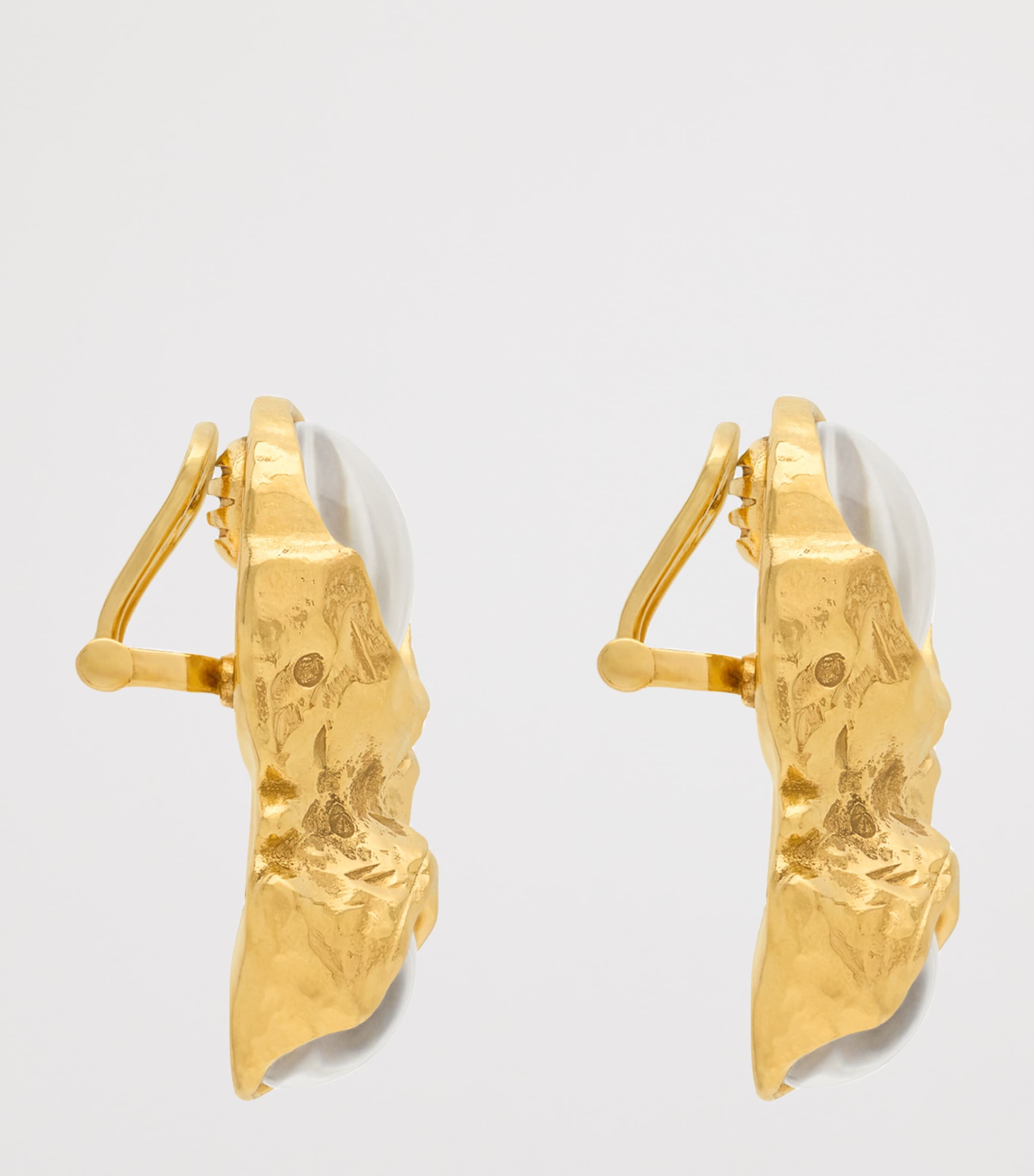 Resin-Detail Clip-On Earrings 9351 Image 3