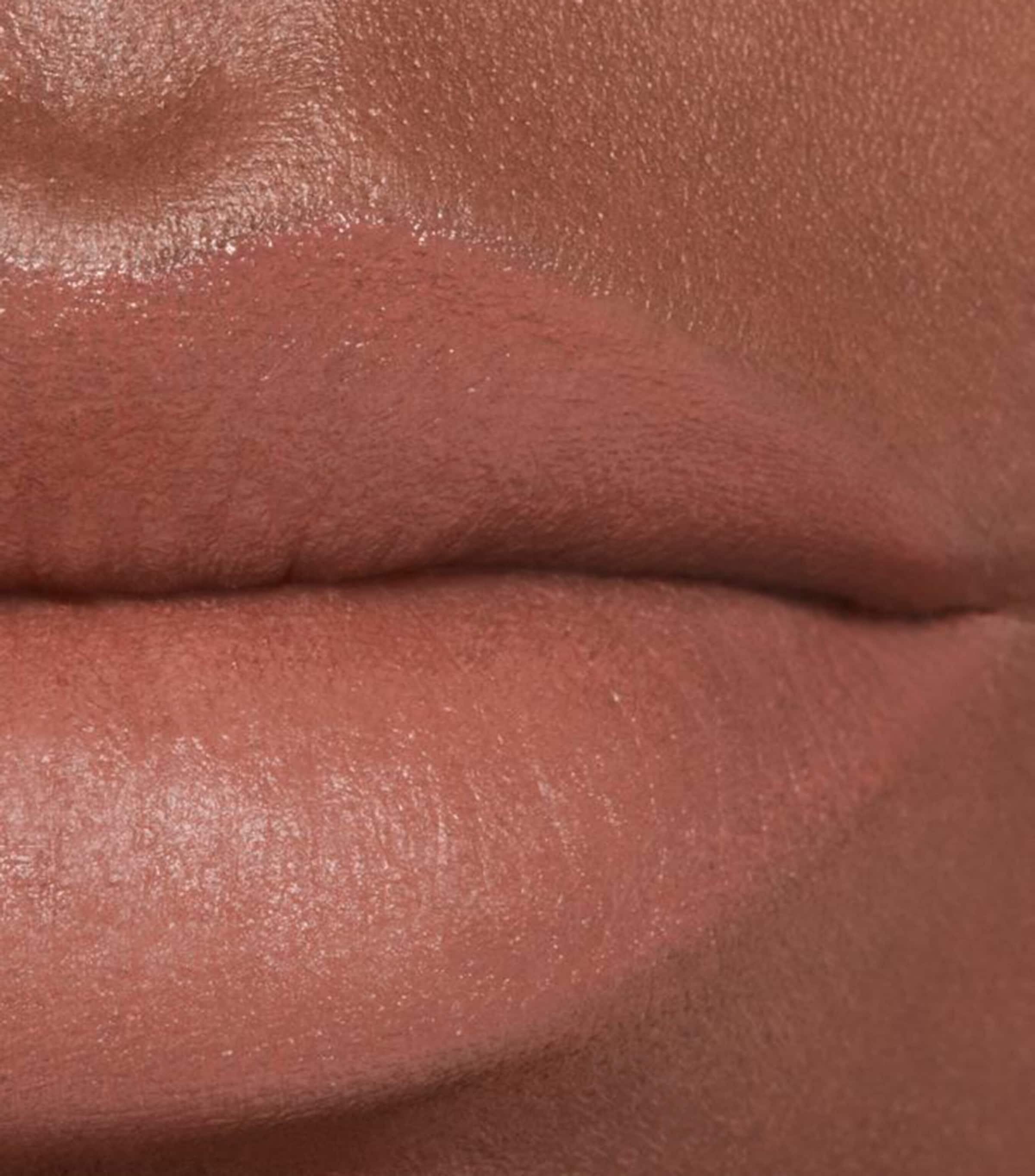 ROUGE ALLURE VELVET Luminous Matte Lip Colour INTEMPORELLE 60 Image 4