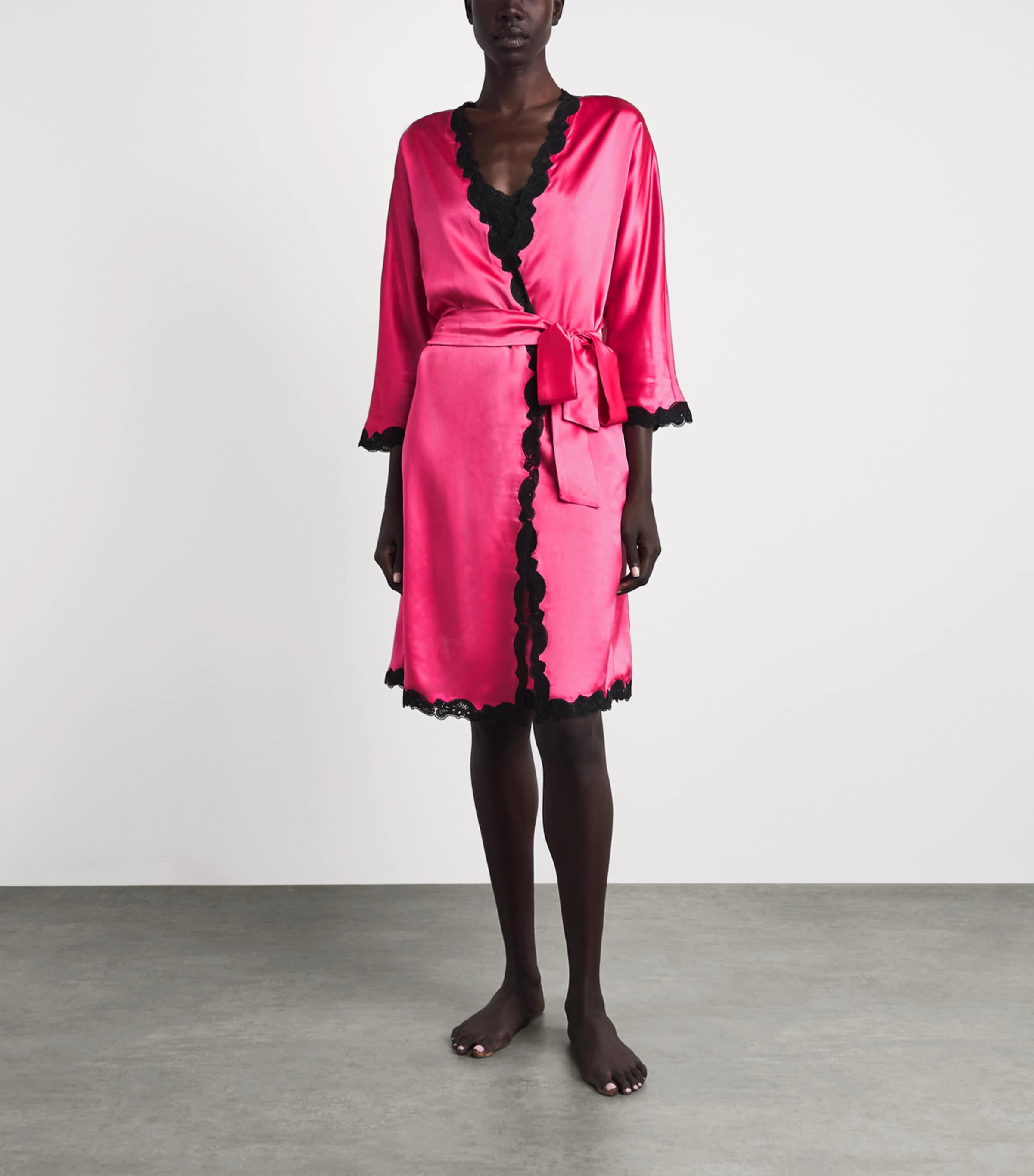 Loretta Caponi Womens Silk Corbezzollo Short Robe Fuchsia Image 4