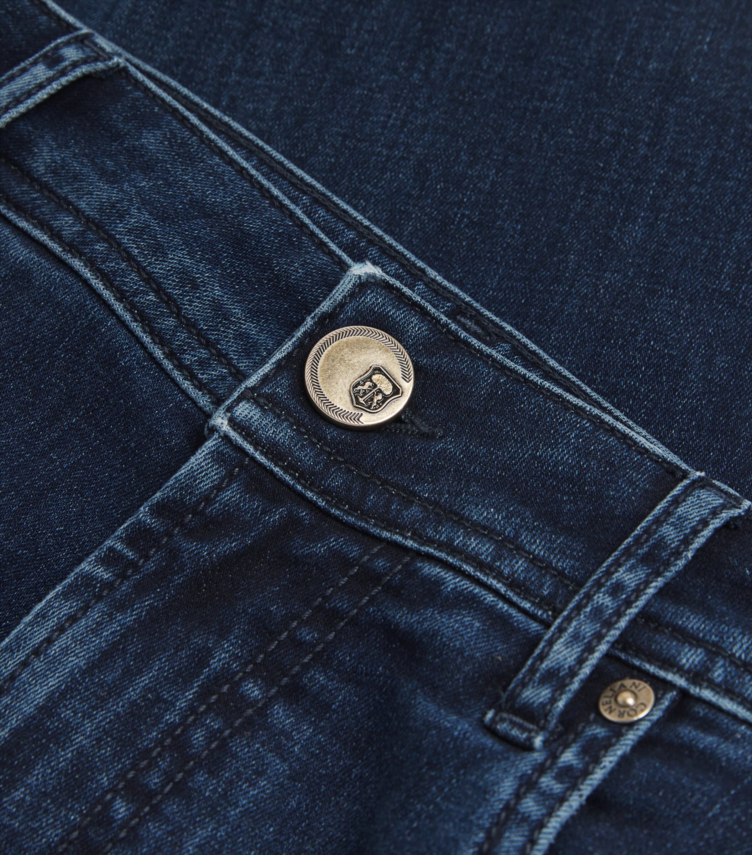 Embroidered-Logo Straight Jeans 003 CHINA BLUE Image 5