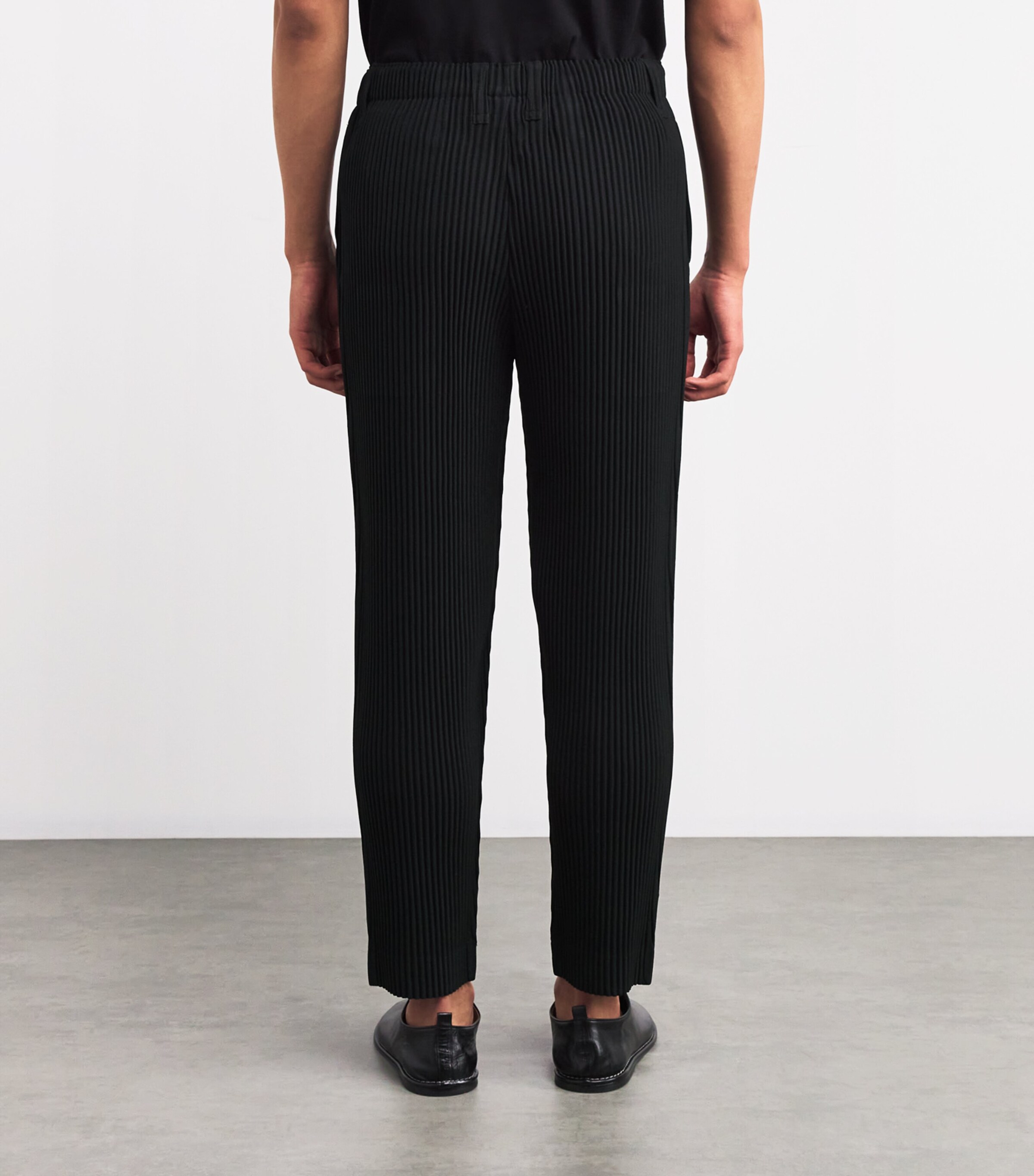 Homme Plissé Issey Miyake Mens Pleated Tailored Trousers Black Image 4