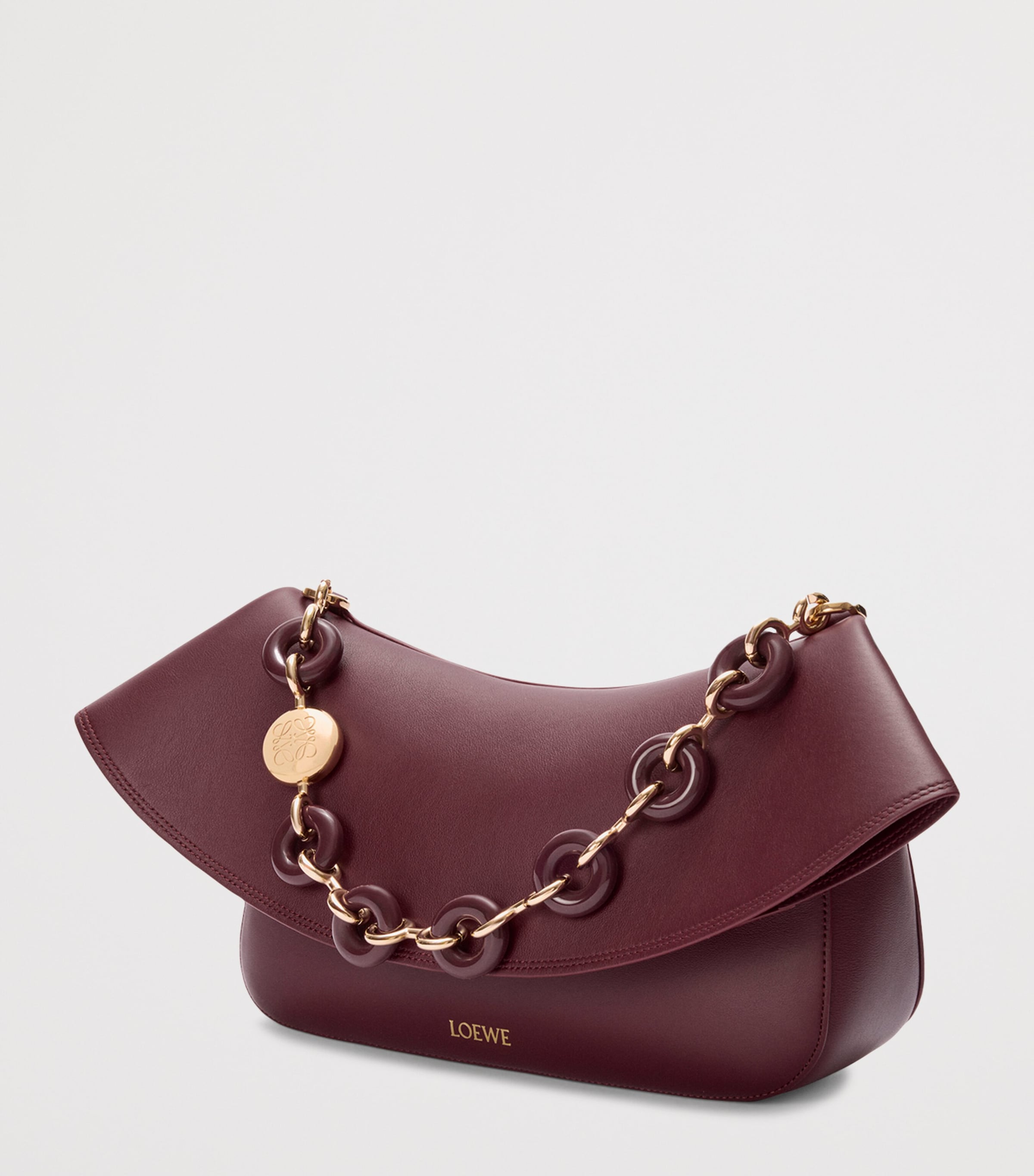 ショルダーバッグ・ポシェット LOEWE BLACK LEATHER MEDIUM OLA SHOULDER BAG LOEWE Medium Leather Ola Shoulder Bag | Harrods US