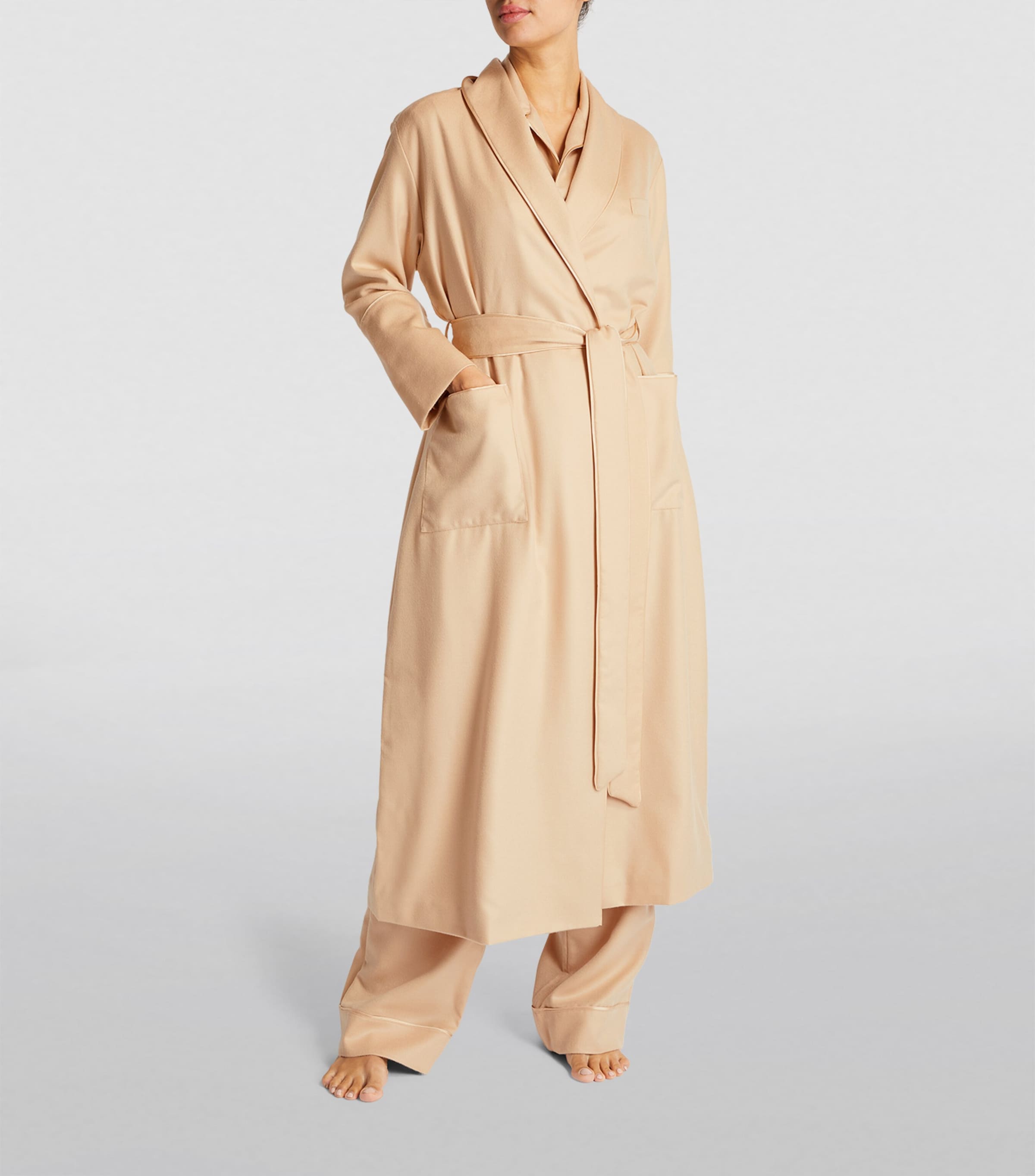 Cashmere Logan Robe MUSCAT Image 3