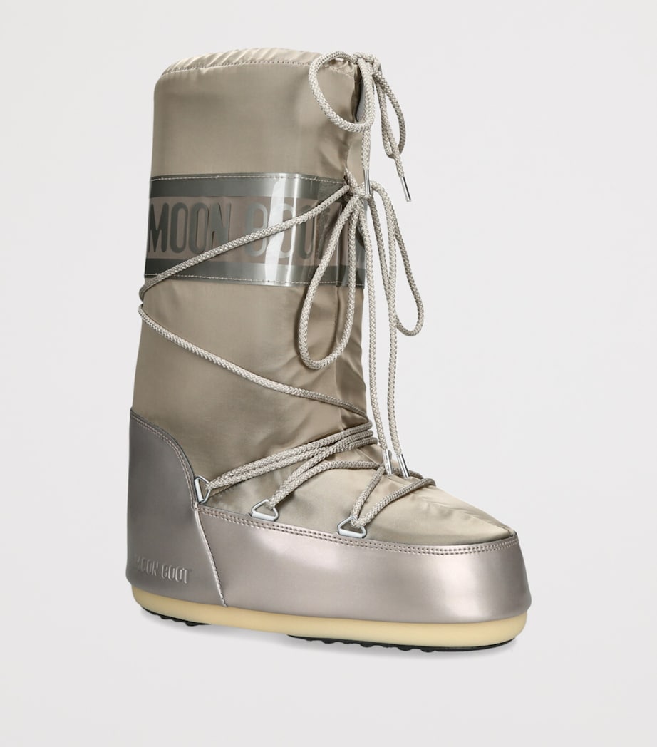 Nylon Icon Glance Moon Boots GOLD Image 3