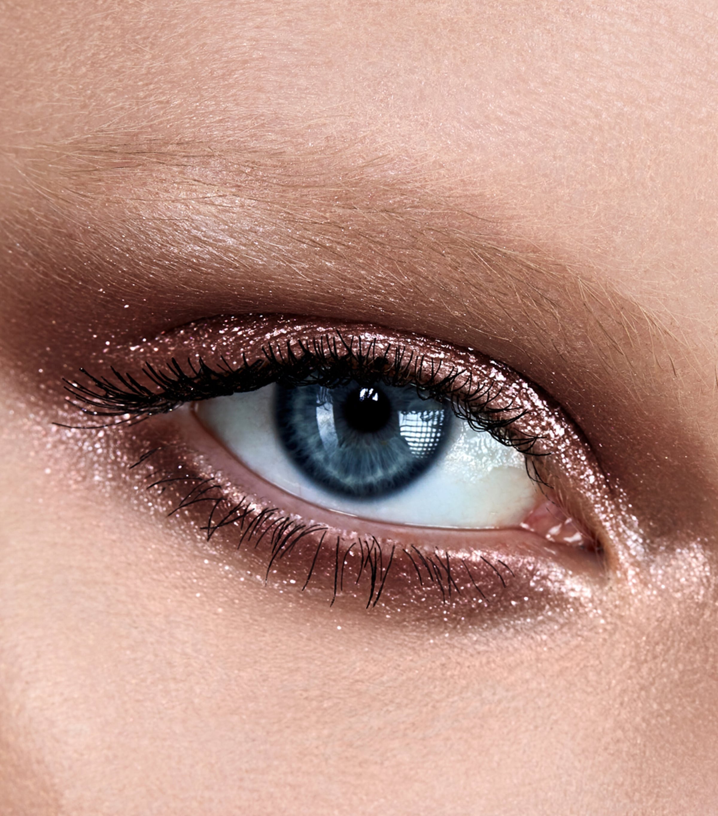 Scattered Light Eyeshadow SMOKE Image 2