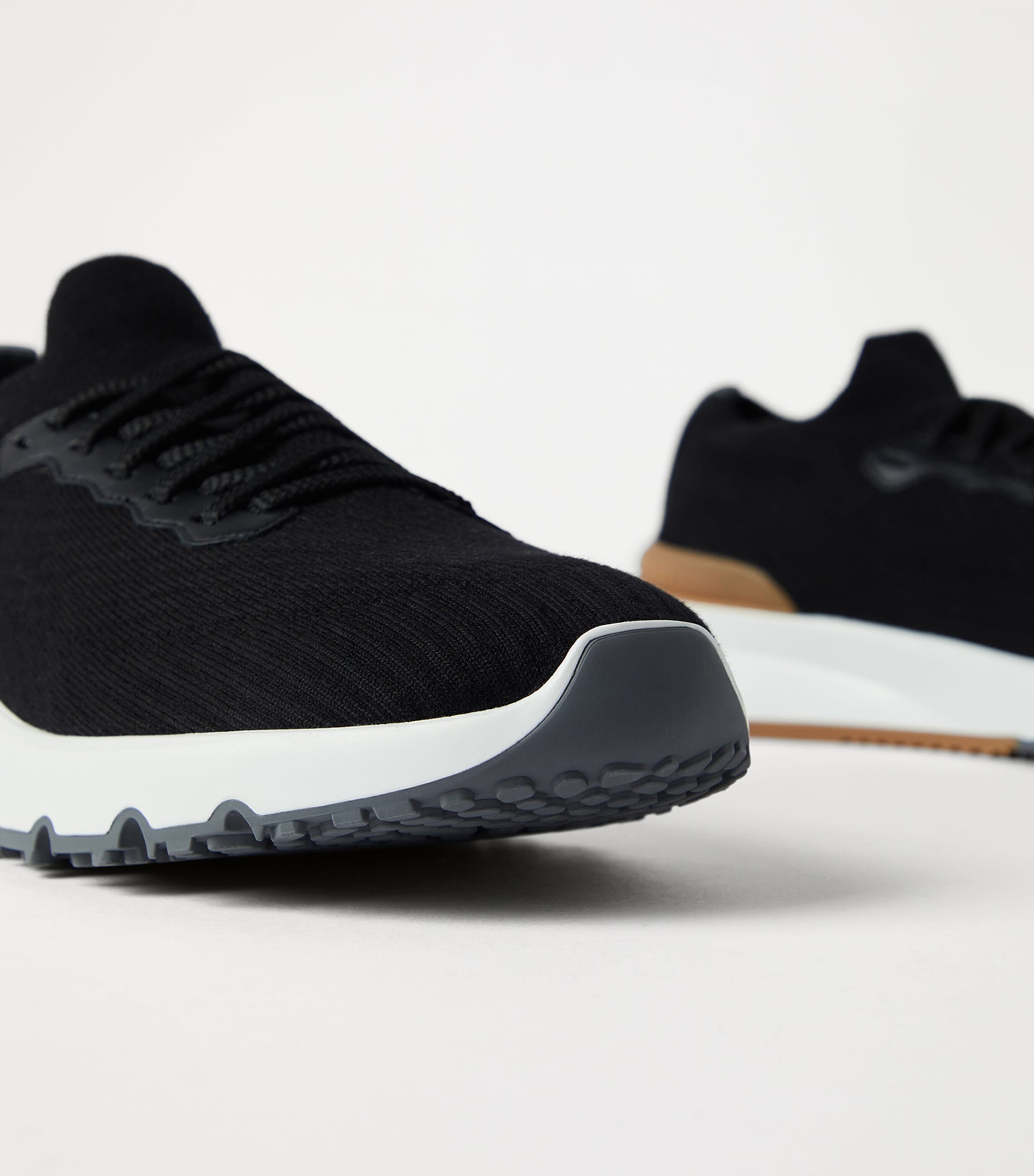 Knitted Low-Top Sneakers CIK10 Image 5