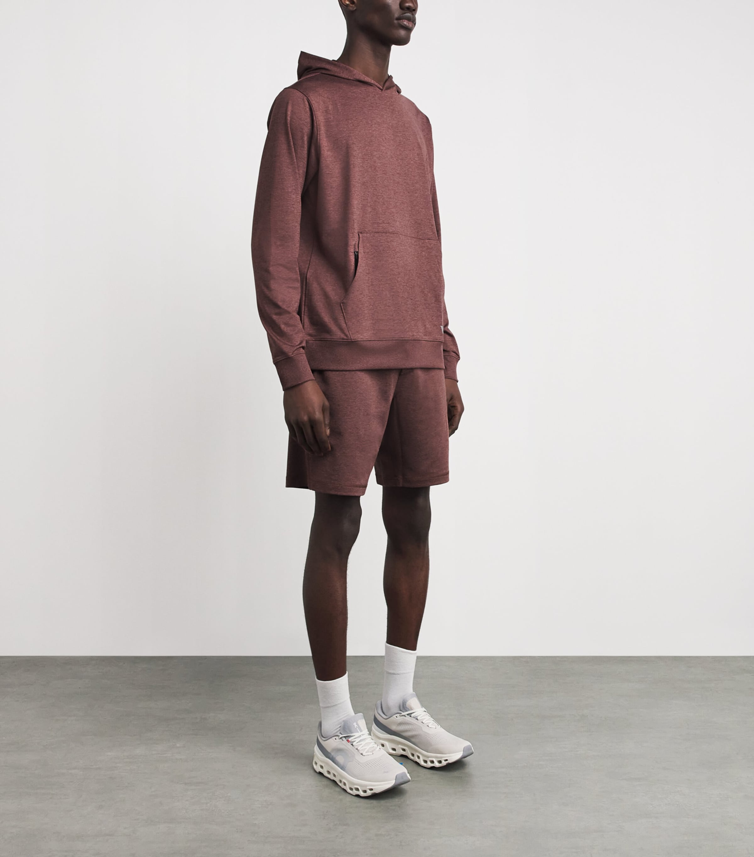 VUORI Mens Sunday Performance Shorts Sah Sable Heather Image 2
