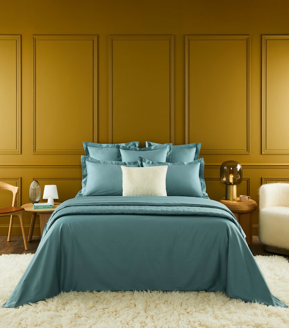 Triomphe Double Fitted Sheet (135cm x 190cm) FJORD Image 1