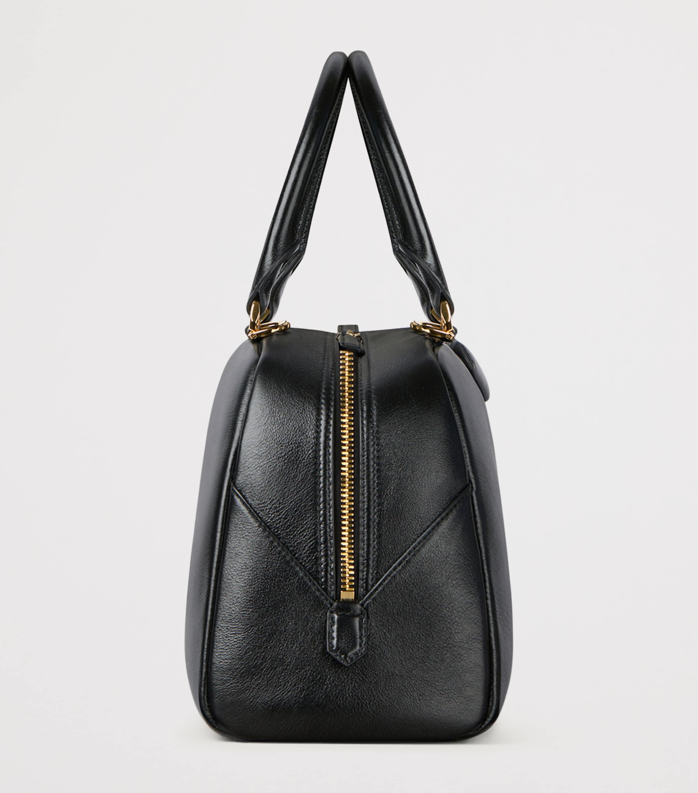 Leather Antigona Cube East-West Top-Handle Bag BLACK Image 3