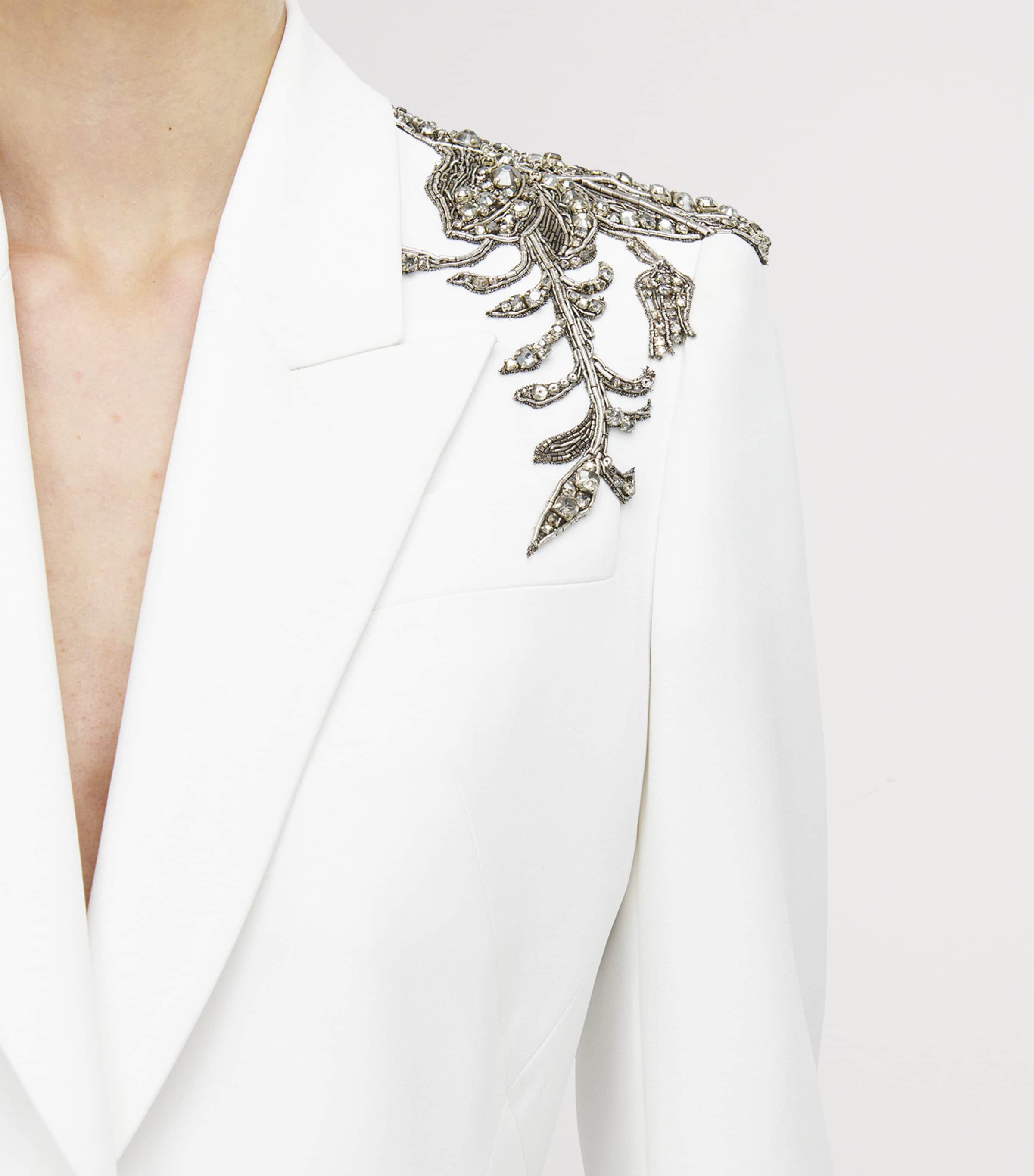 ジャケット ALEXANDER McQUEEN SILVER TATTOO SINGLE-BREASTED JACKET IN CR McQueen Silver Tattoo Embroidered Blazer | Harrods HK