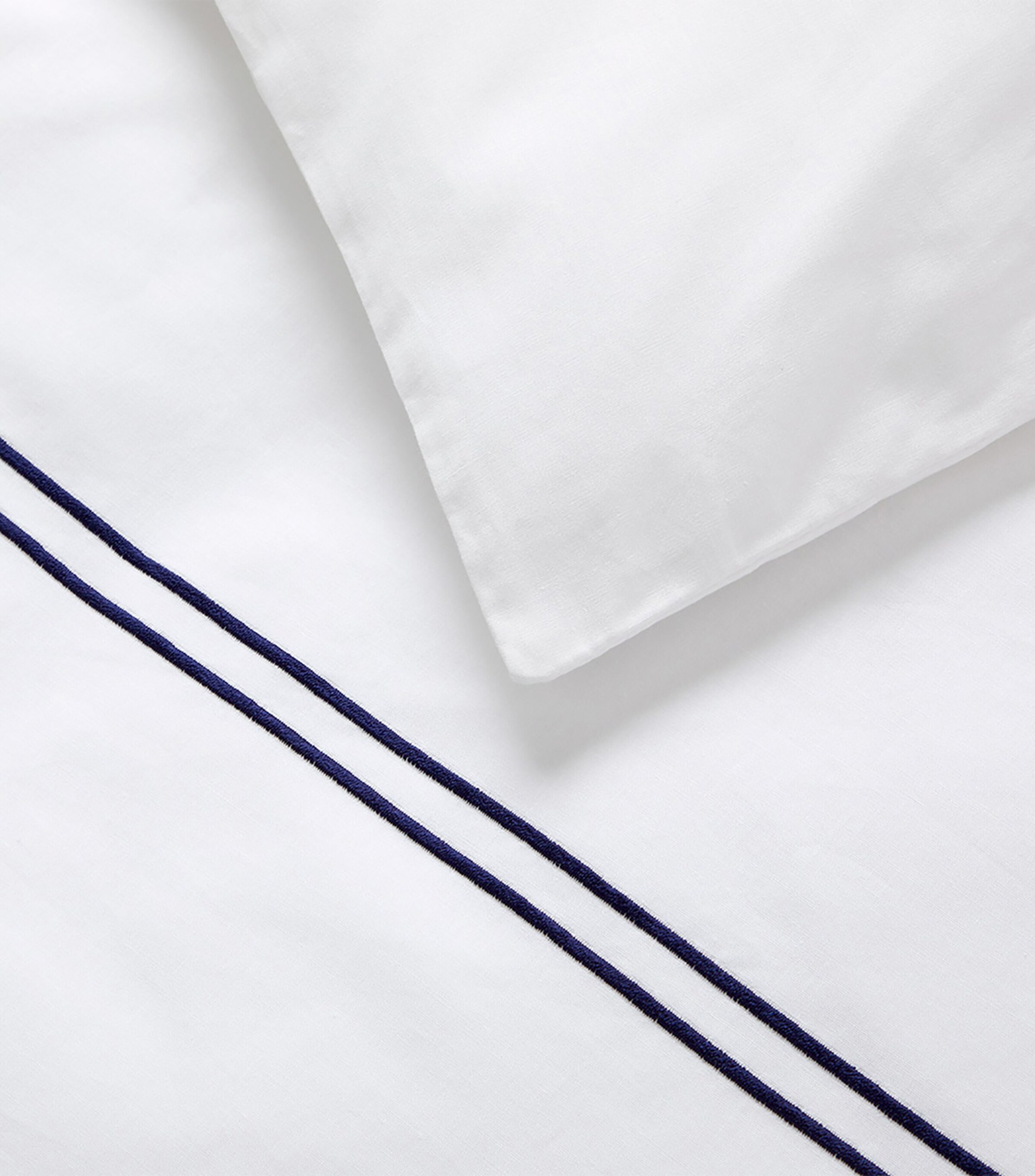 Yves Delorme Organic Cotton Duo Marine Double Duvet Cover (200cm x 200cm) Marine Image 3