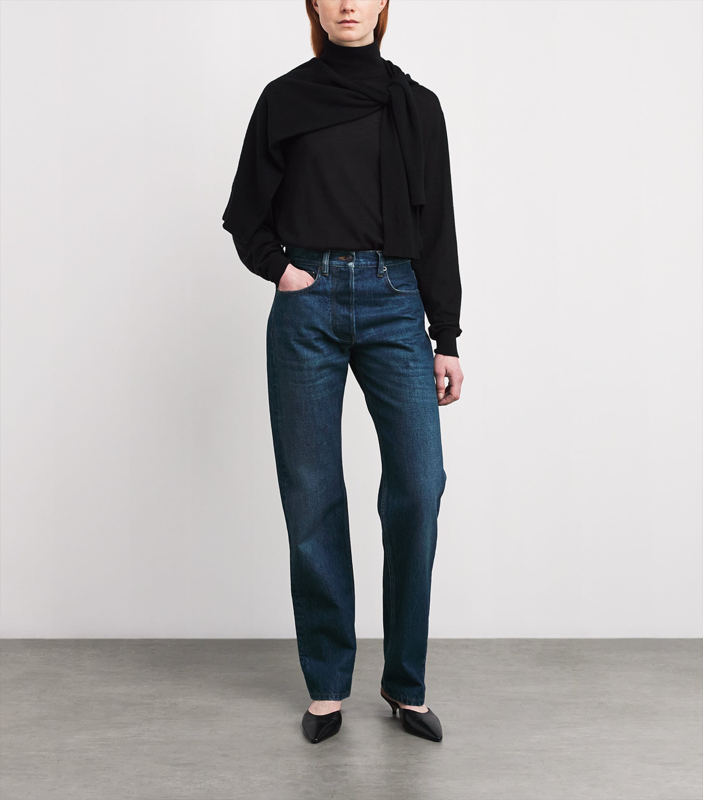 The Row Womens Daciana Cropped Jeans Medium Indigo Image 2