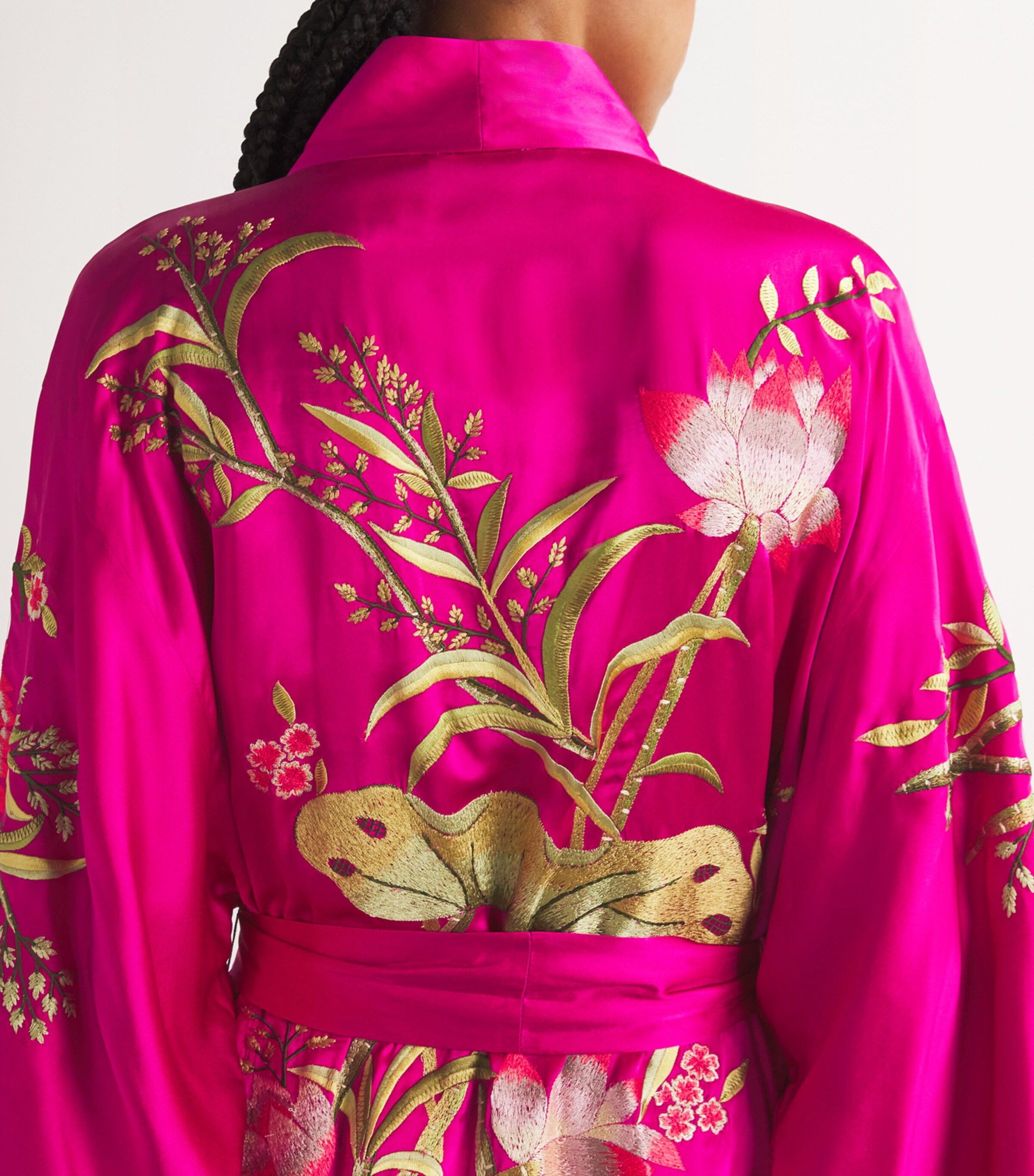 Natori Pink Silk Embroidered Lotus Robe | Harrods UK