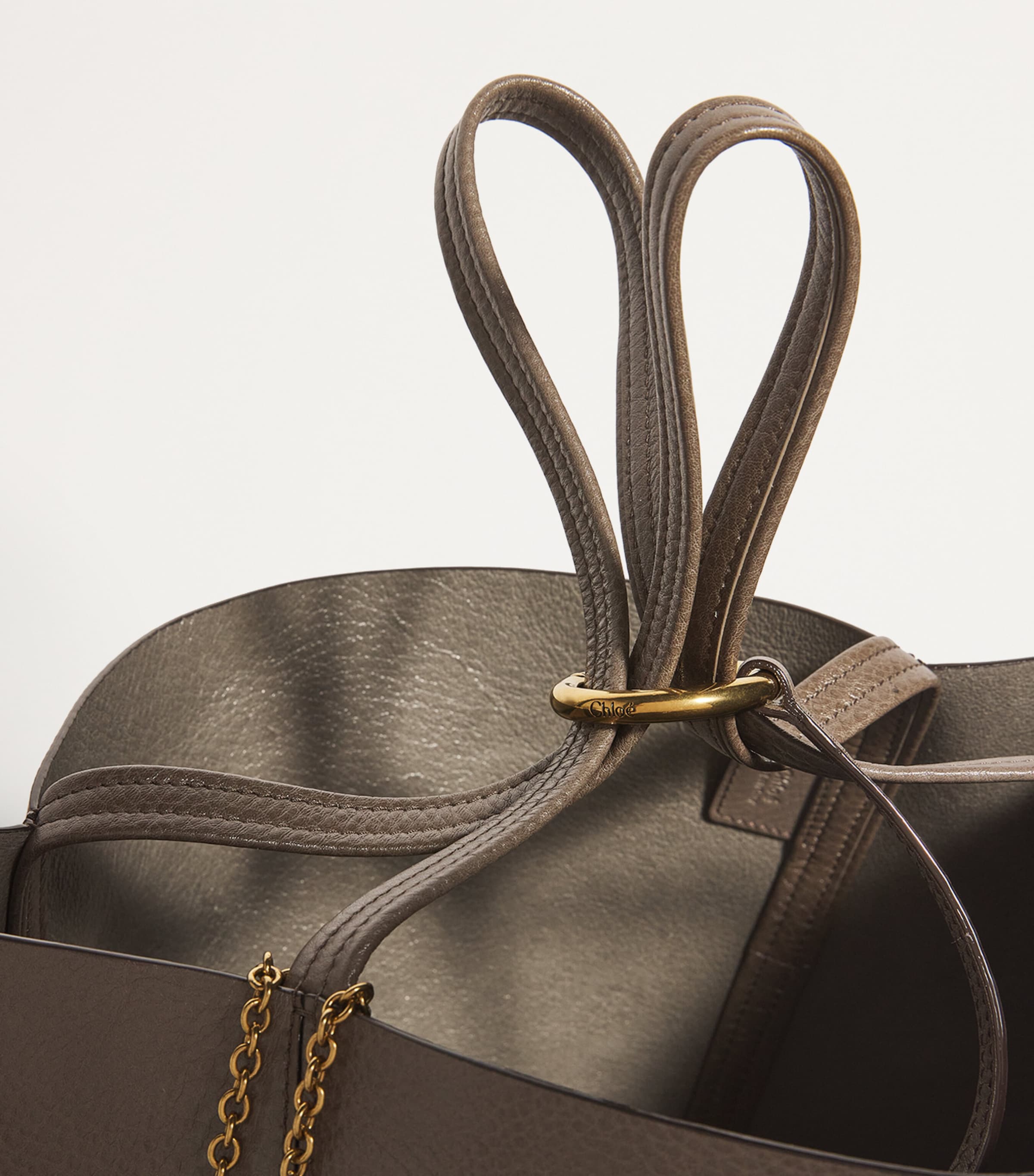 【関税&送料込】Chloe Sand Leather Large Spin Shopping Bag Chloé Sand Leather Large Spin Shopping Bag | italist, ALWAYS
