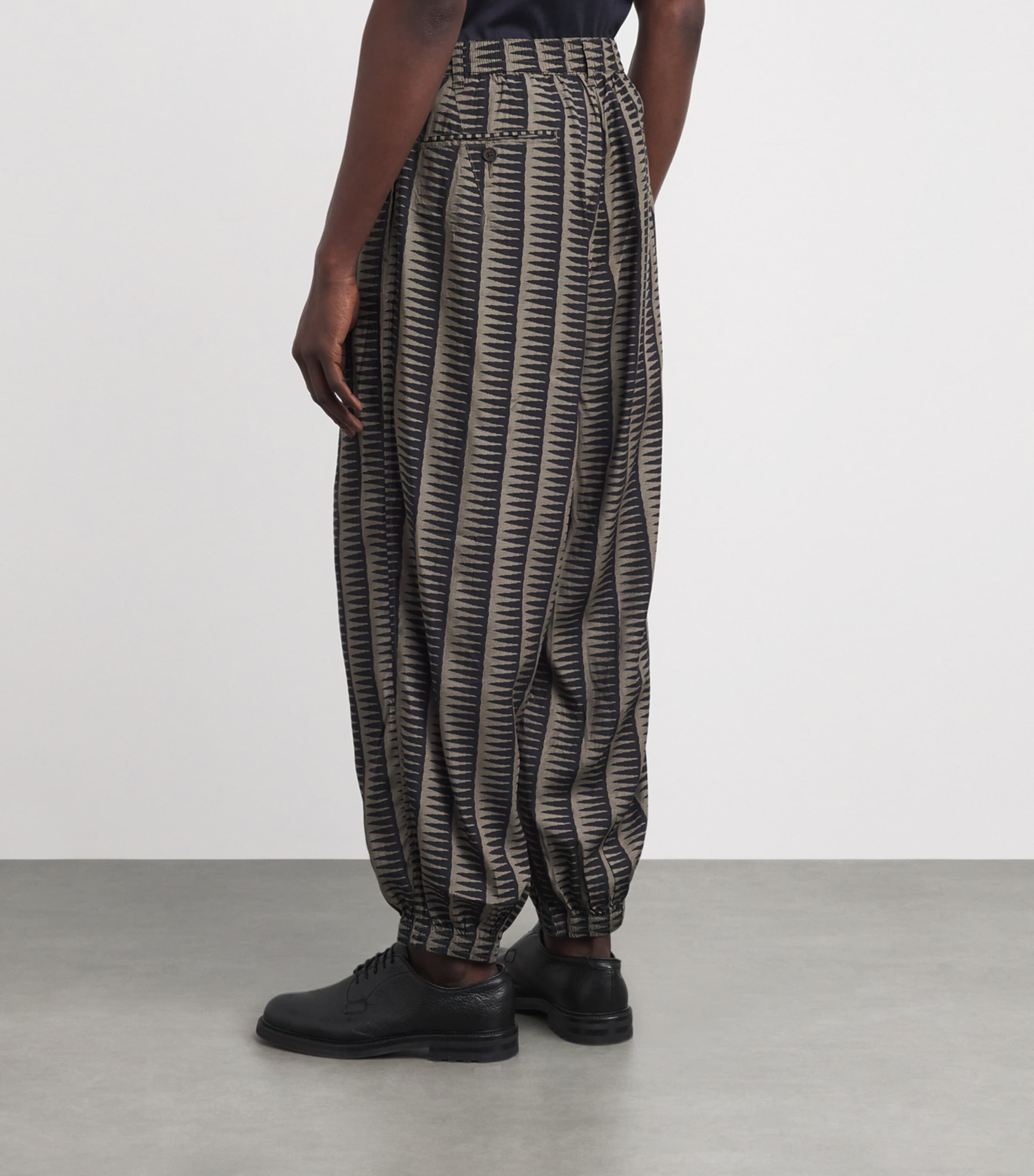 Jacquard Spike Barrel-Leg Trousers FB472 Image 4