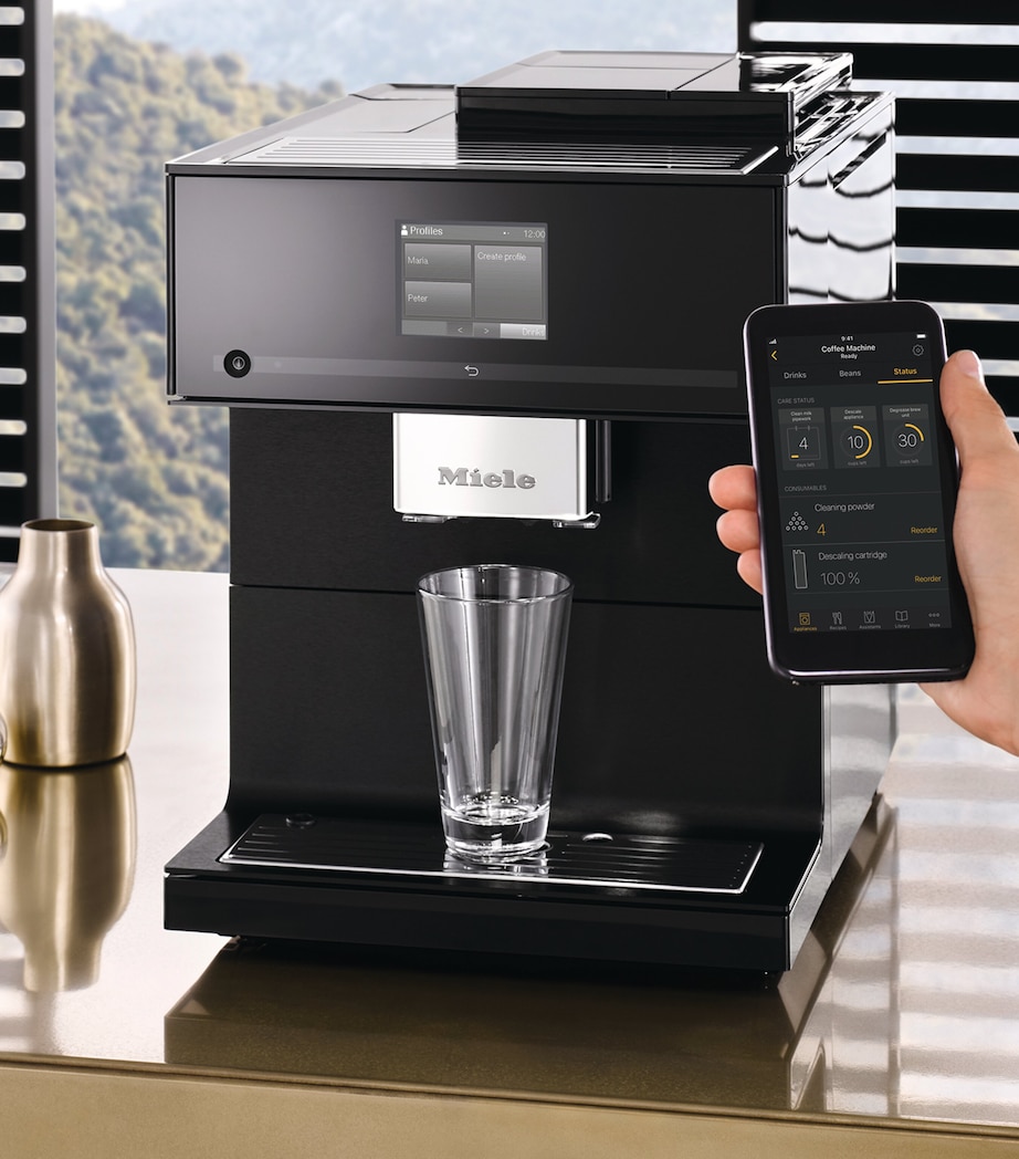 CM7750 CoffeeSelect Coffee Machine OBSIDIAN BLACK Image 5