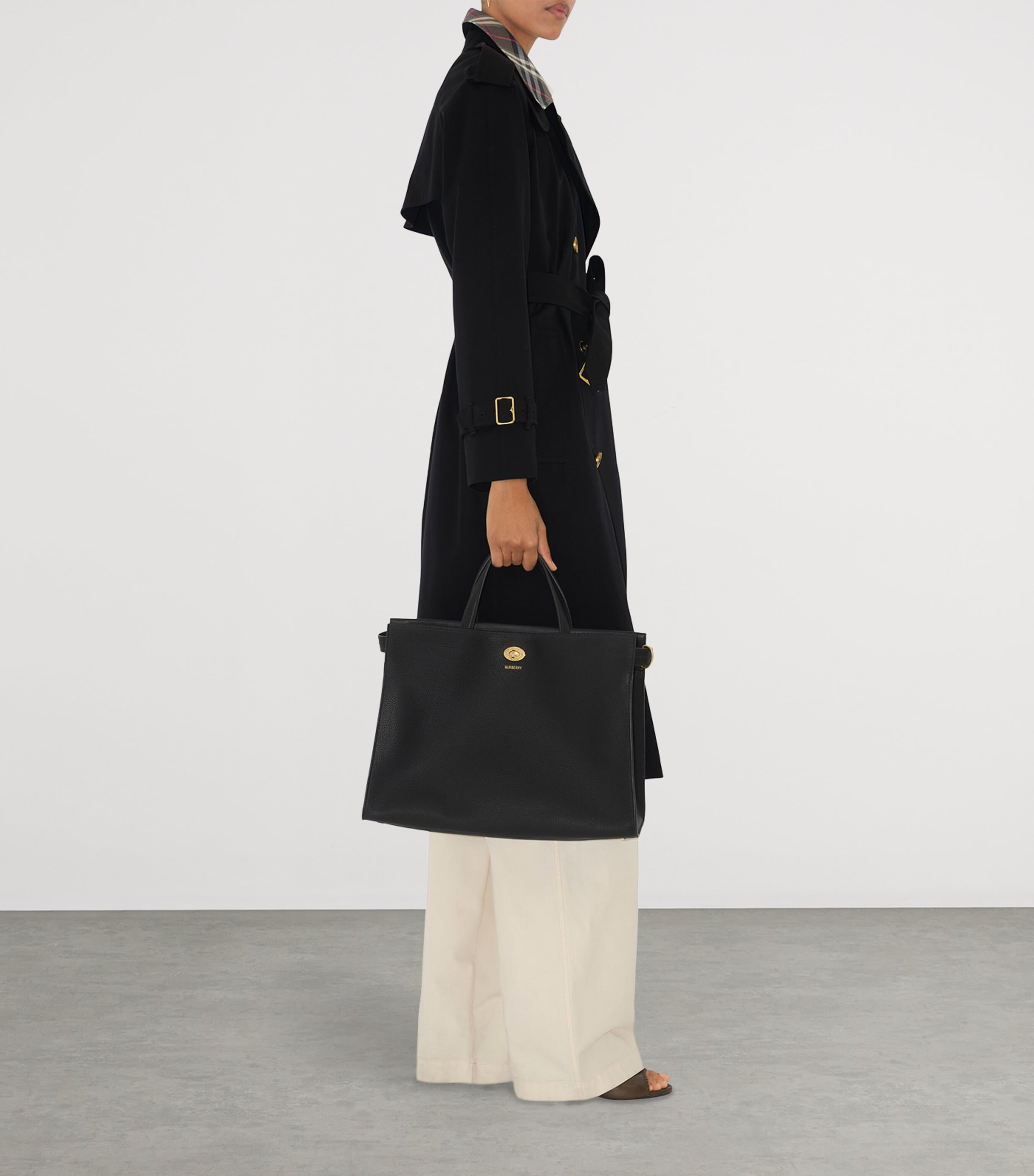 Medium Calfskin Cotswolds Tote Bag BLACK Image 2